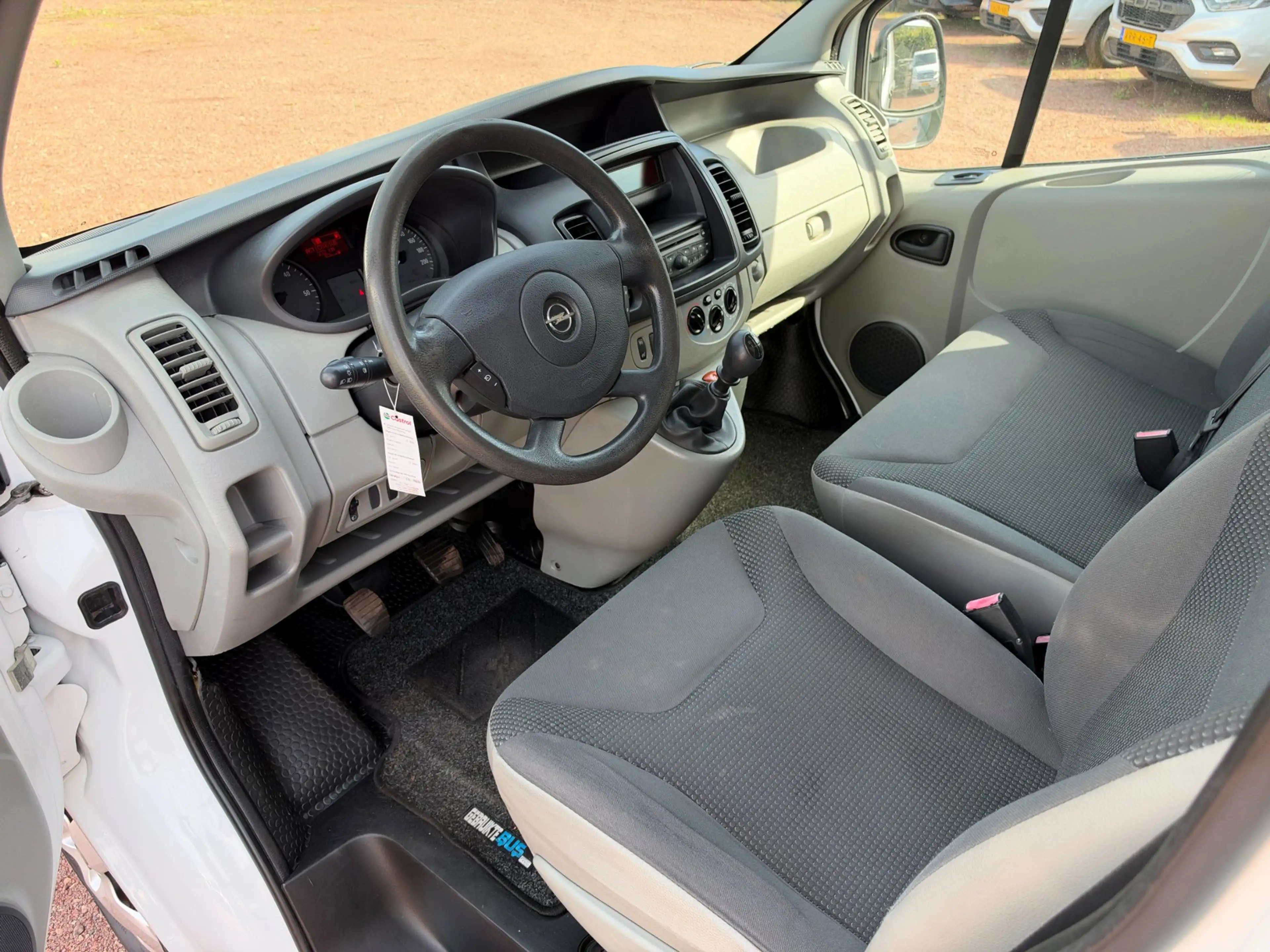 Opel Vivaro 2.0 CDTI Euro 5 L1H1 Cruise Control — photo 5