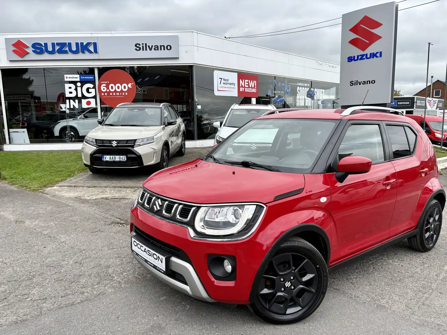 Suzuki Ignis Ignis 1.2i MHEV 12V GL+ GPS / Attache-remorque Rouge - 1