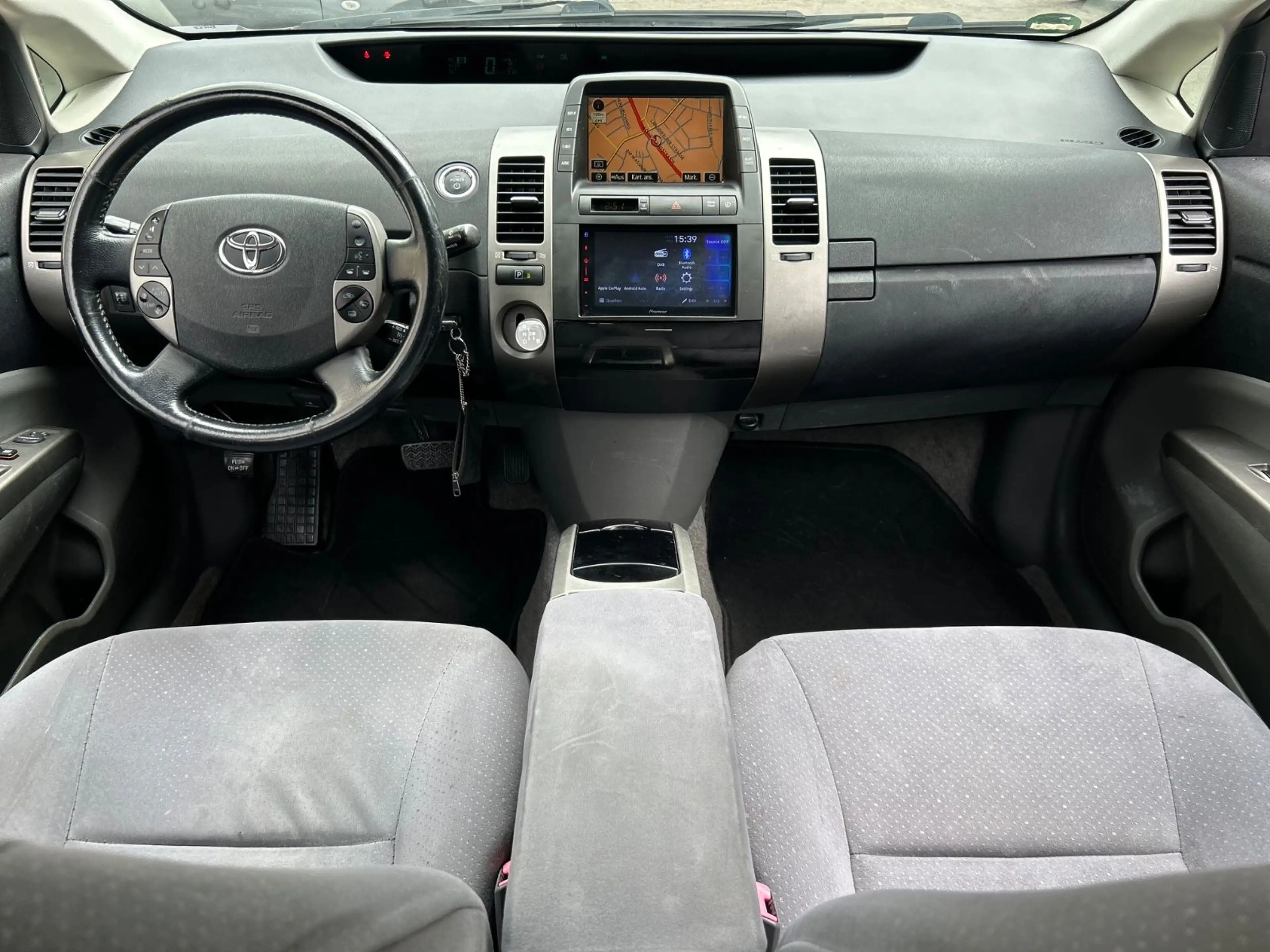 Toyota Prius II AUT., Benzin und Hybrid, *mit NAVI* — photo 15