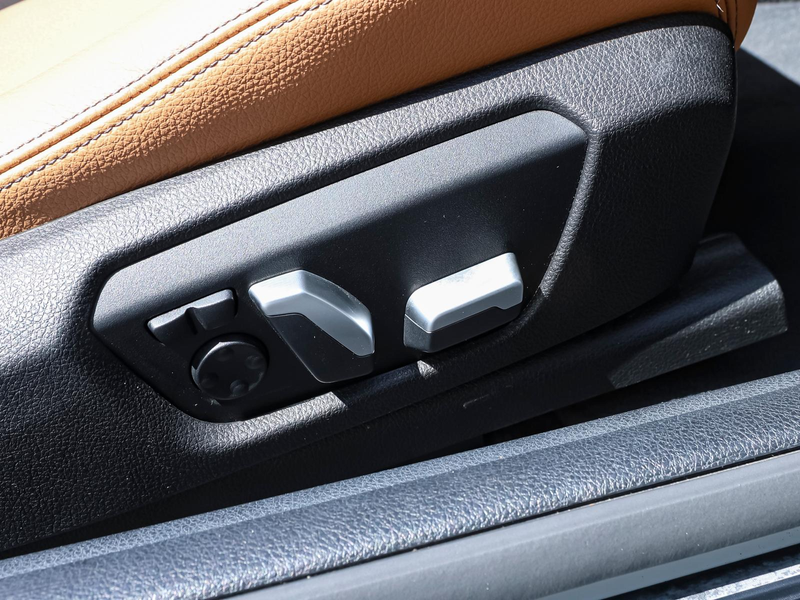 BMW 240 ix Cabrio*KAMERA*NAVI*EL.SITZ*LEDER*LED* — photo 15