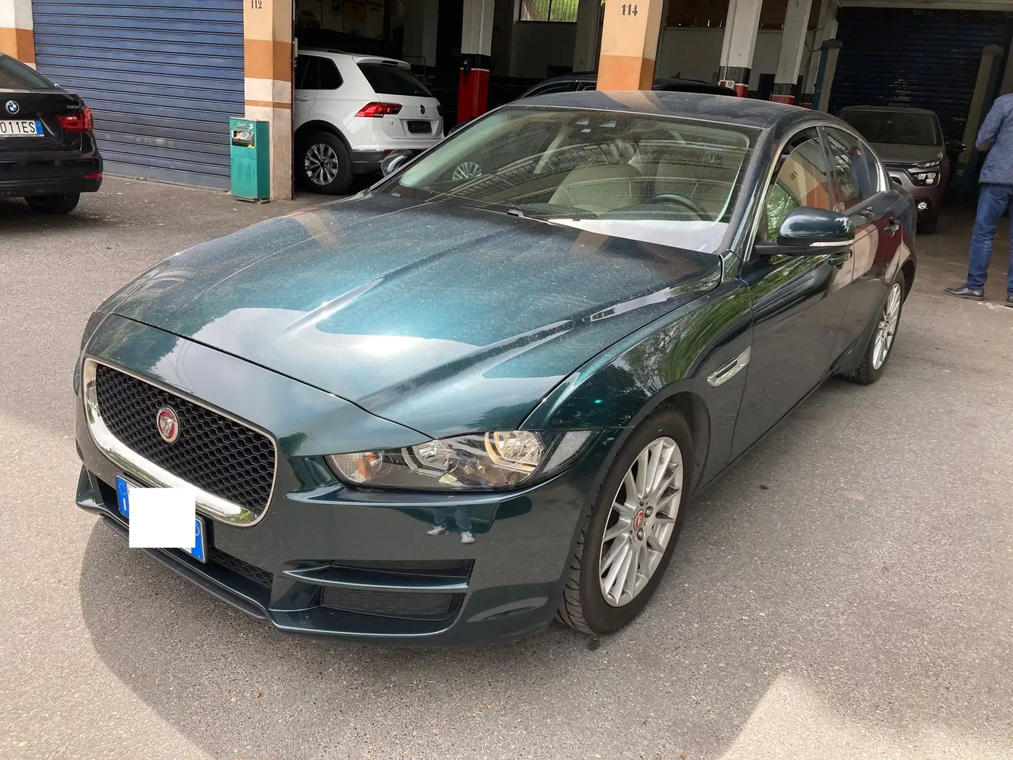 Jaguar XE 2.0d Prestige 163cv Green - 2