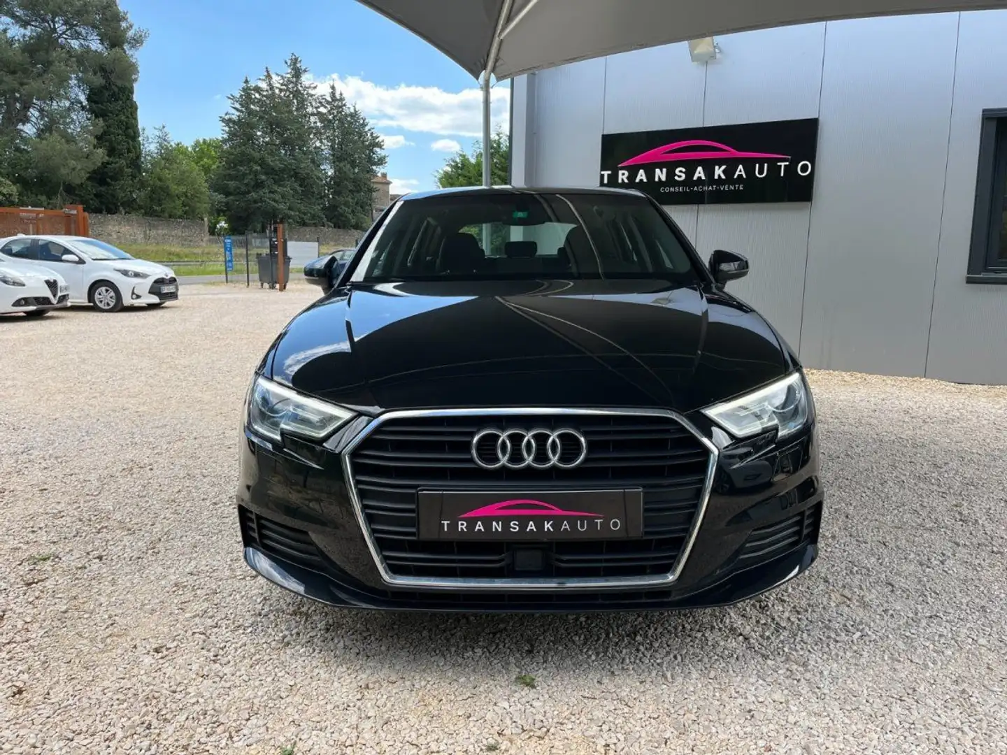 Audi A3 BUSINESS 1.5 TFSI CoD 150 Business line / Siège Ch Noir - 2