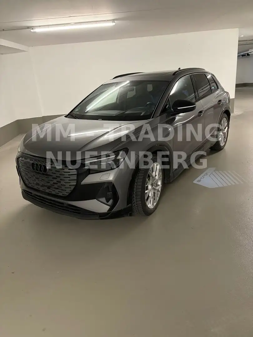 Audi Q4 50 E-TRON-AUTOM-NAVI-LEDER-PANOR-21ZOLL-1.HD Серый - 2