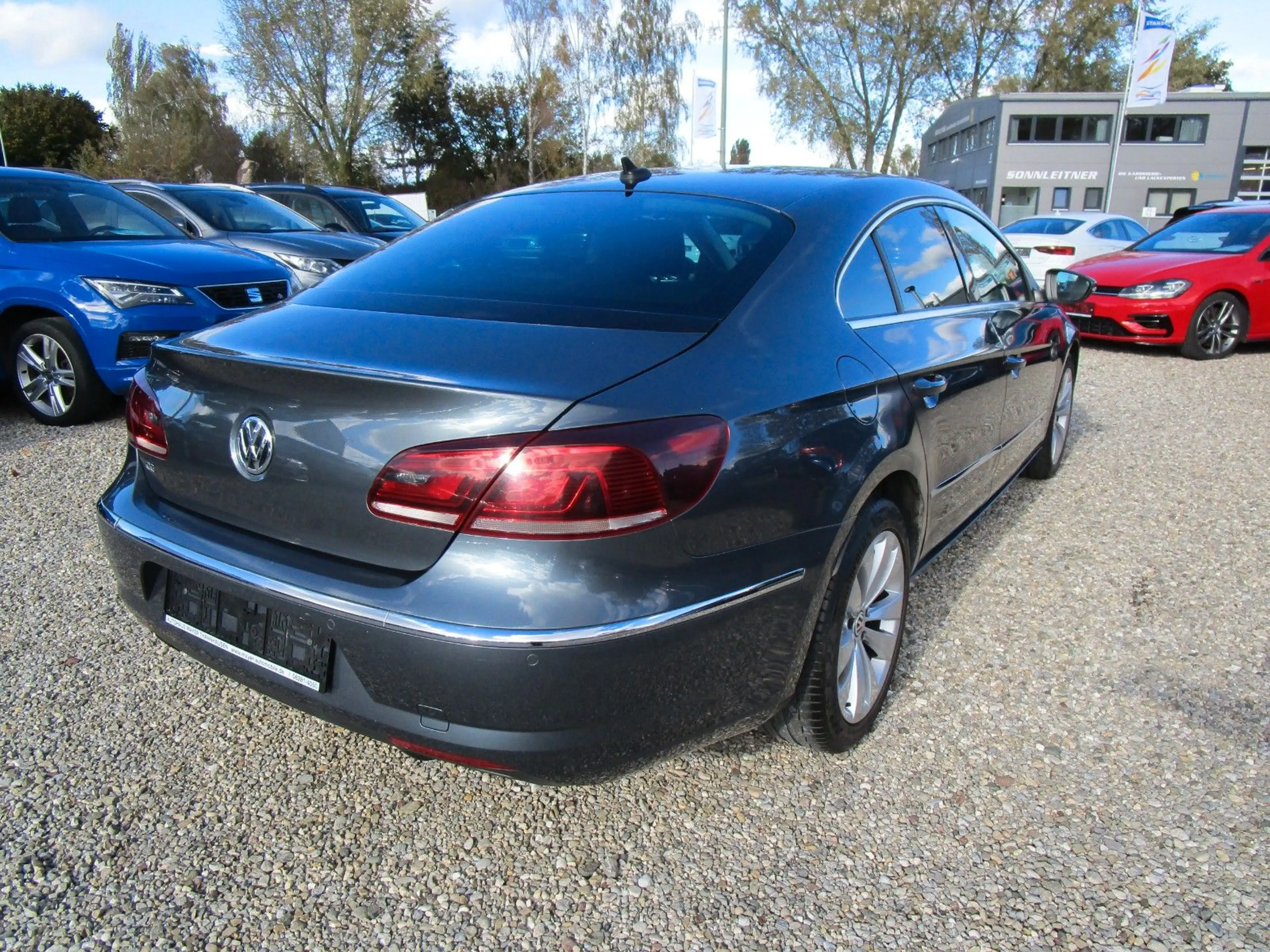 Volkswagen CC *NAVI* Bi-Xenon*TÜV 01/28*8-fach-bereift* — photo 3