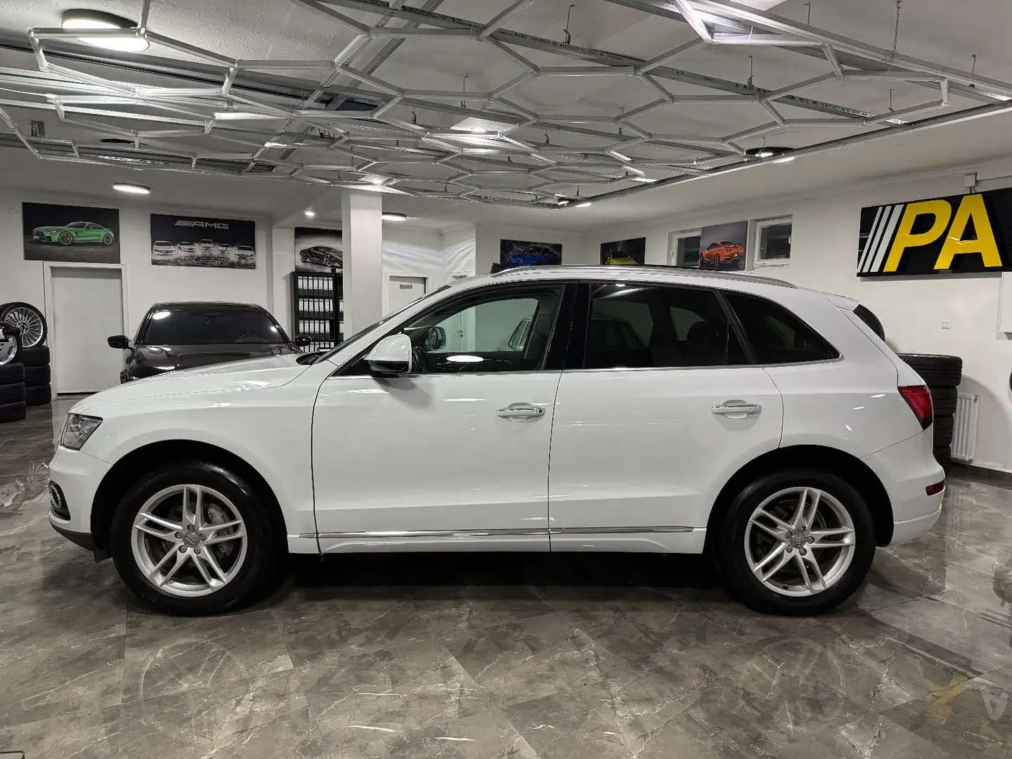 Audi Q5 2.0 TFSI tiptronic quattro / Keyless B&O Pano Weiß - 2