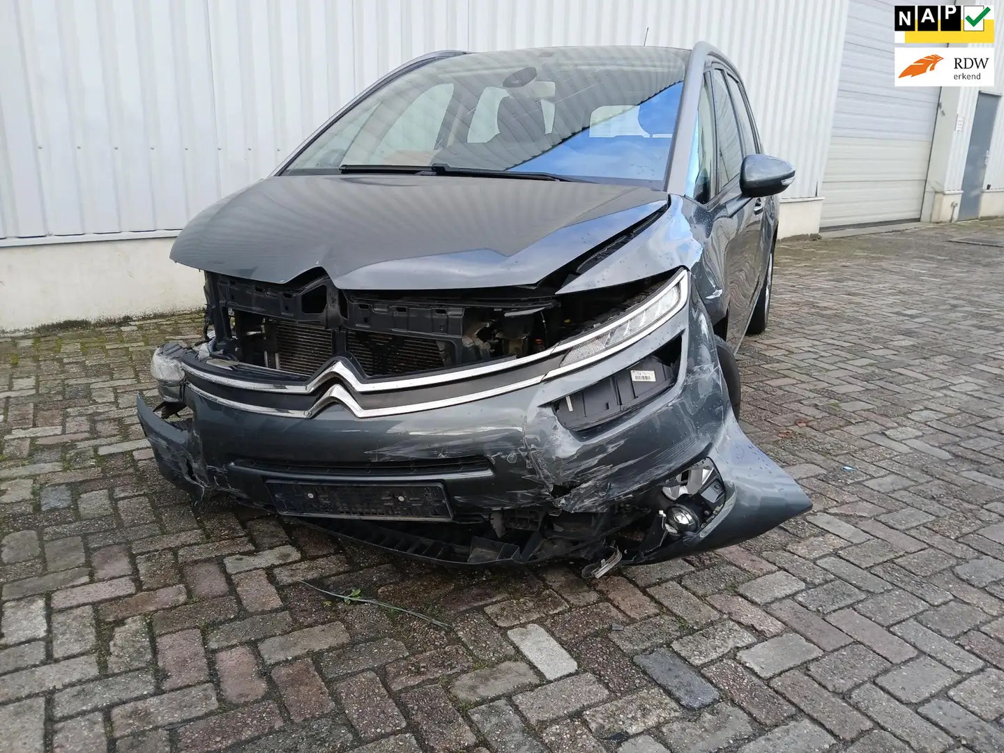Citroen Grand C4 Picasso 1.2 PureTech Intensive - Frontschade - BPM Grijs - 1