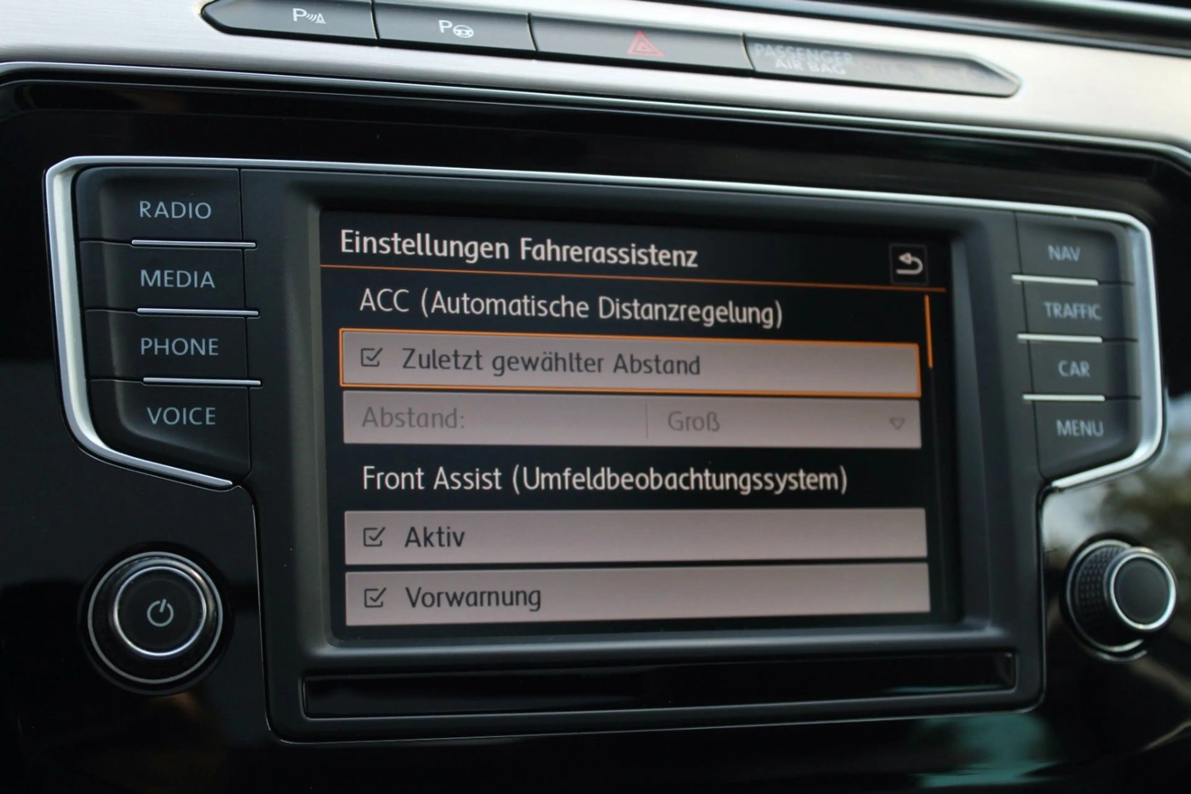 Volkswagen Passat Variant 1.HAND! HIGHLINE R-LINE 4x4 MASSAGE ACC KAM PANO — photo 25