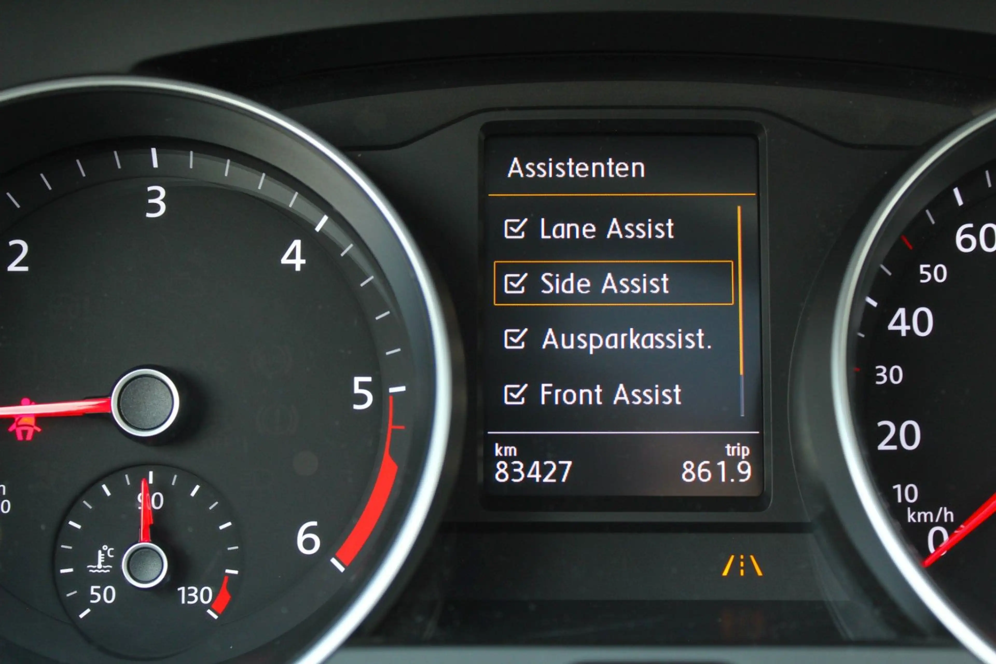 Volkswagen Passat Variant 1.HAND! HIGHLINE R-LINE 4x4 MASSAGE ACC KAM PANO — photo 38