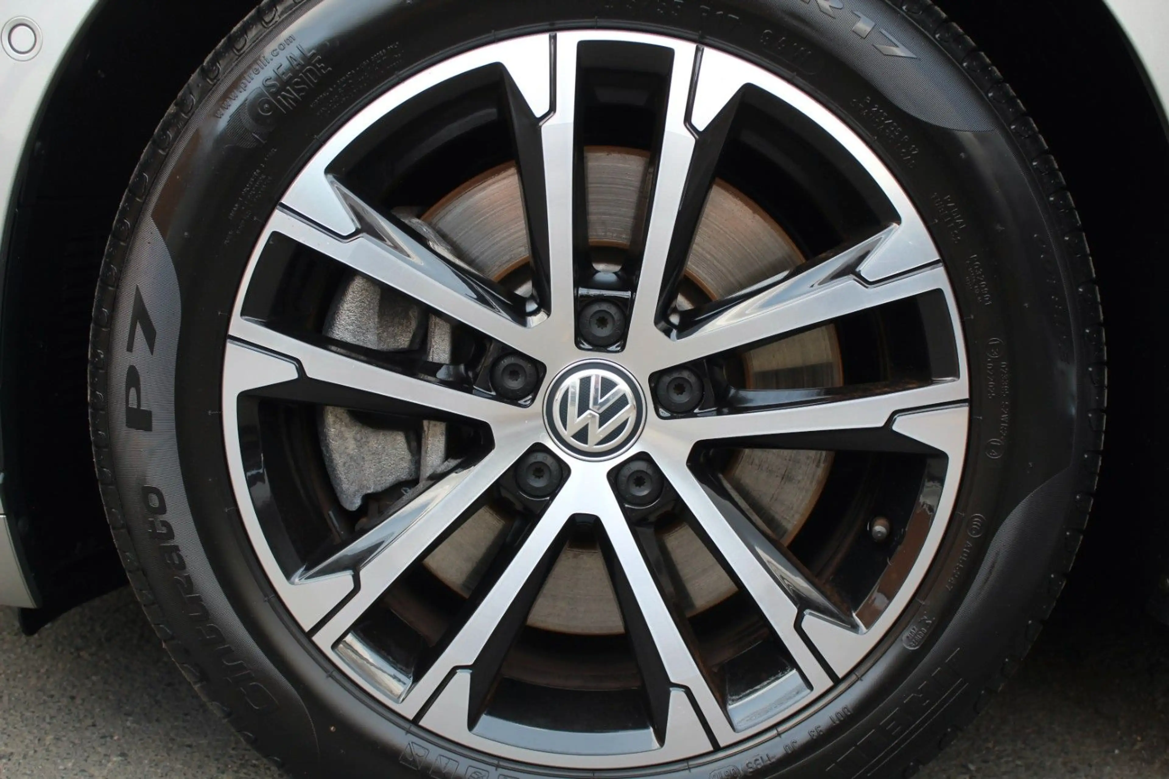 Volkswagen Passat Variant 1.HAND! HIGHLINE R-LINE 4x4 MASSAGE ACC KAM PANO — photo 20