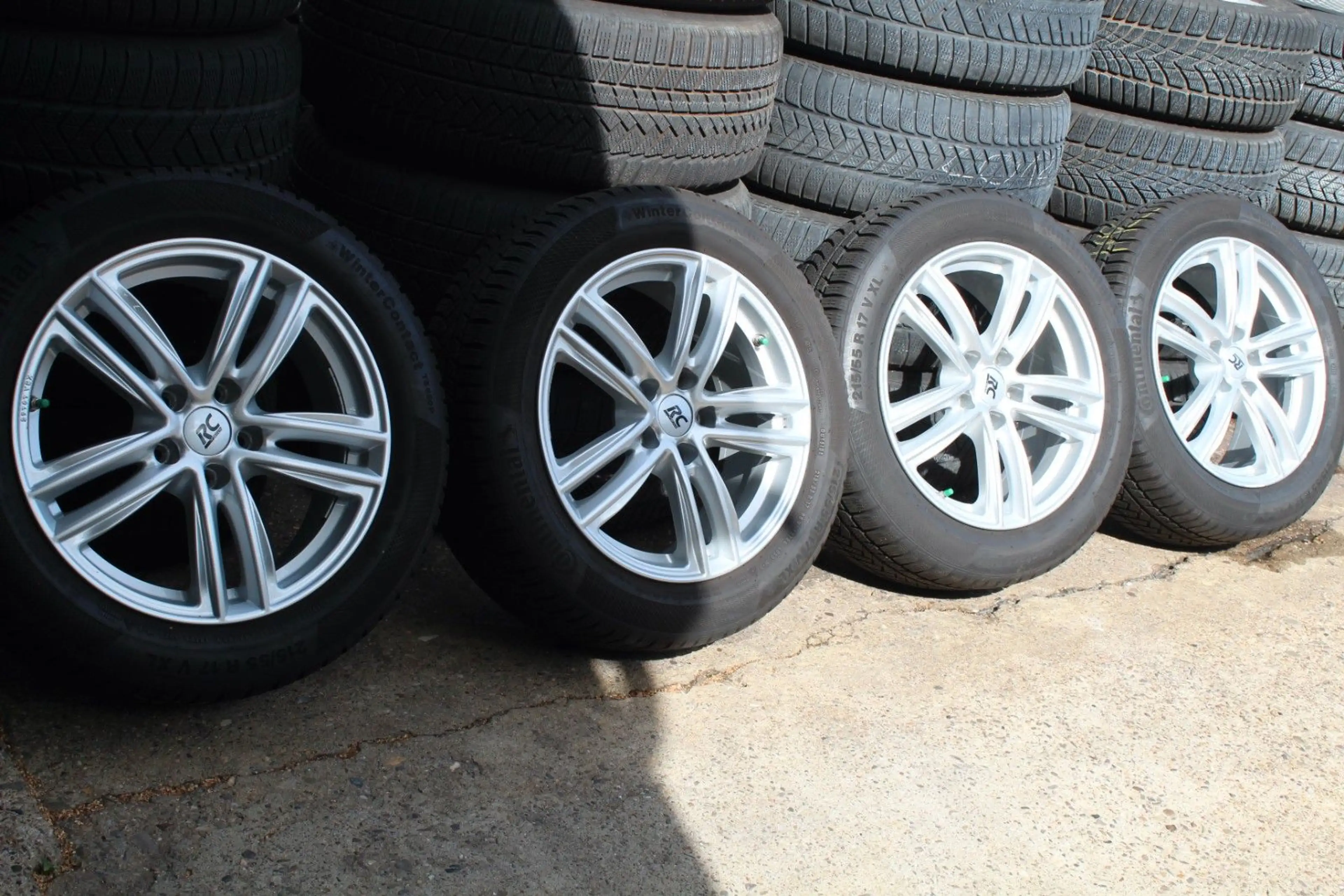 Volkswagen Passat Variant 1.HAND! HIGHLINE R-LINE 4x4 MASSAGE ACC KAM PANO — photo 21