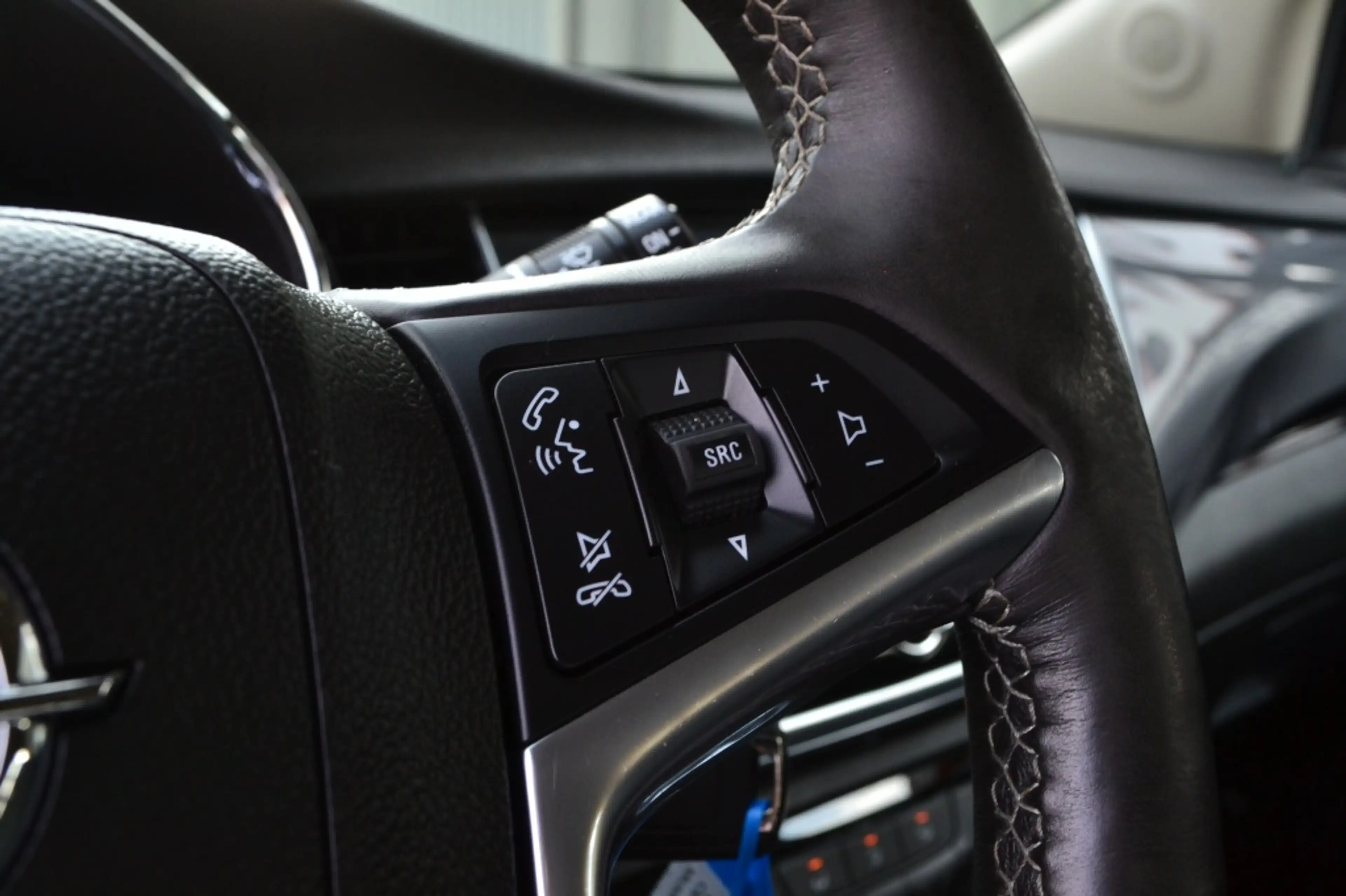 Opel Mokka X 1.4 Turbo Online Edition LED/Navi/Opendak — photo 36