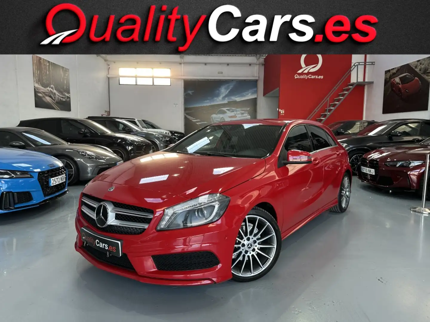 Mercedes-Benz A 200 200CDI BE AMG Line Rojo - 1