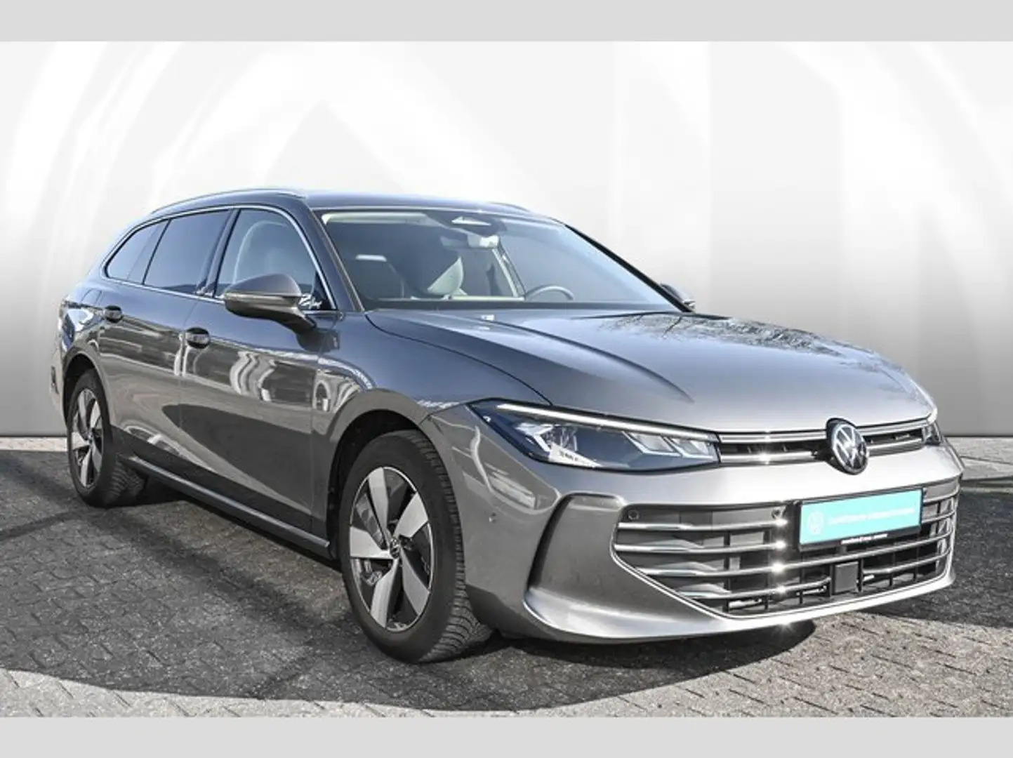 Volkswagen Passat Variant 1.5 eTSI DSG Business Grau - 2