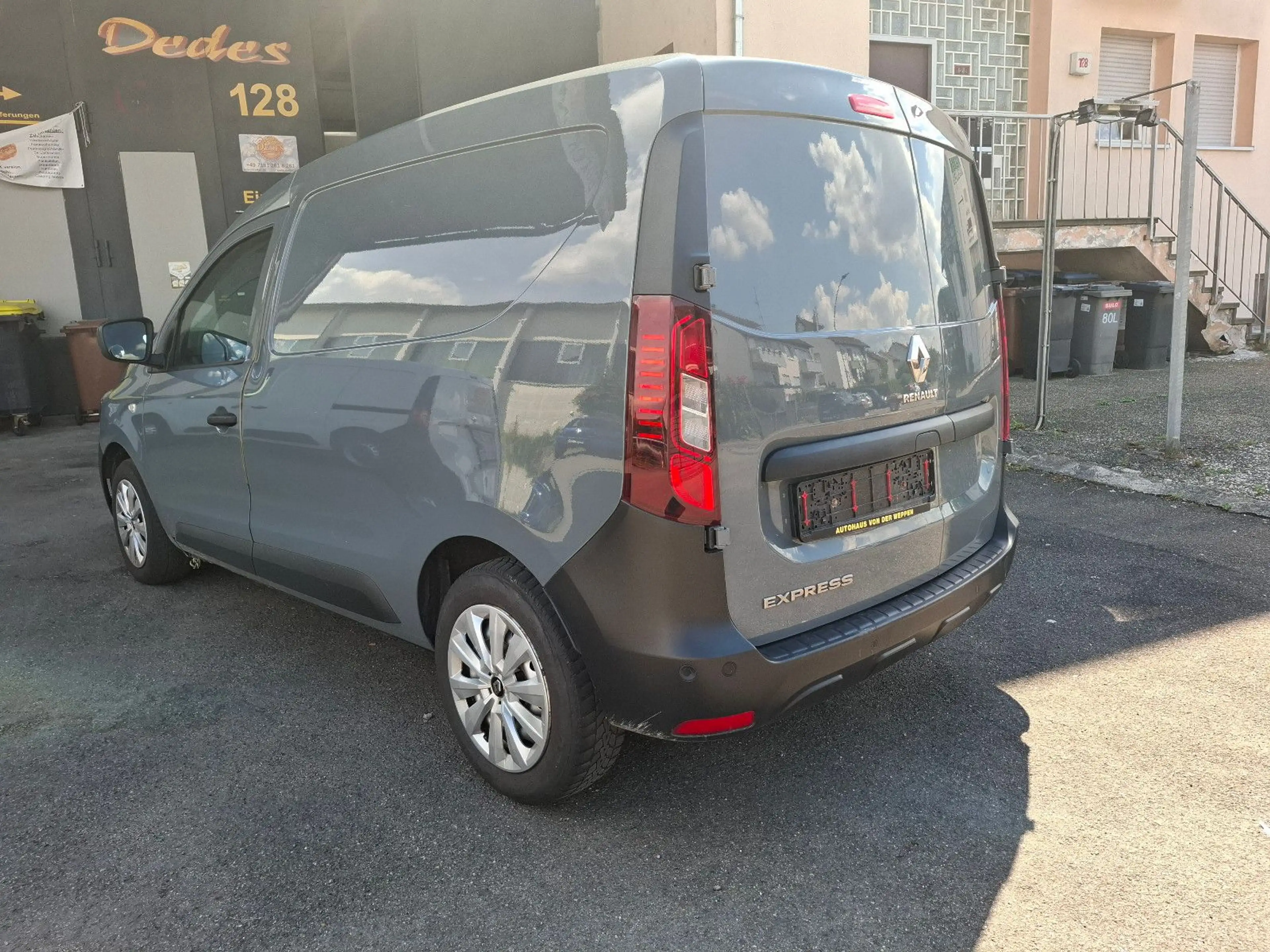 Renault Express Extra*Klima*6-Display*Tüv-10-2027* — photo 4