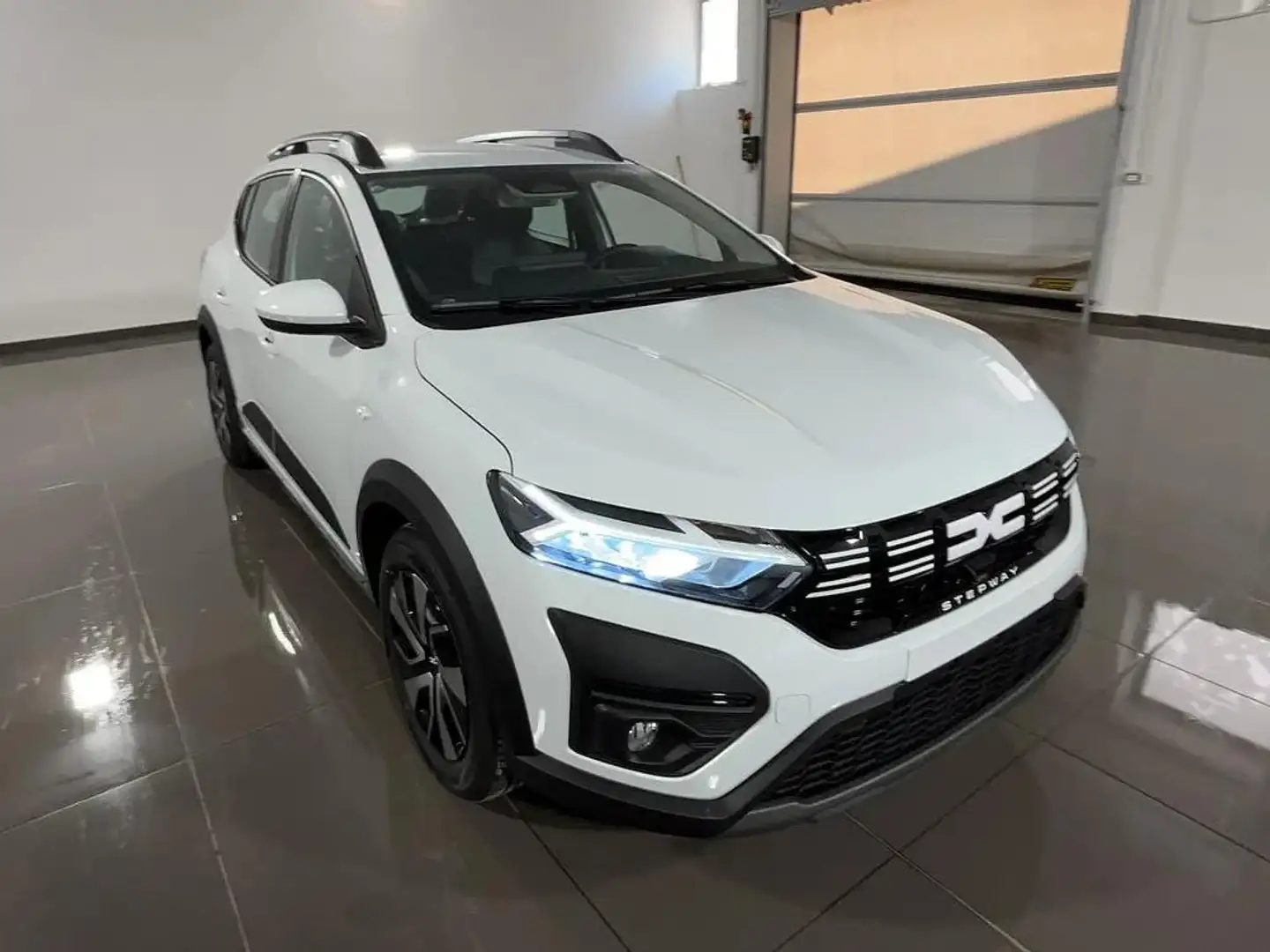 Dacia Sandero Sandero Streetway 1.0 tce Expression Eco-g 100cv Fehér - 2