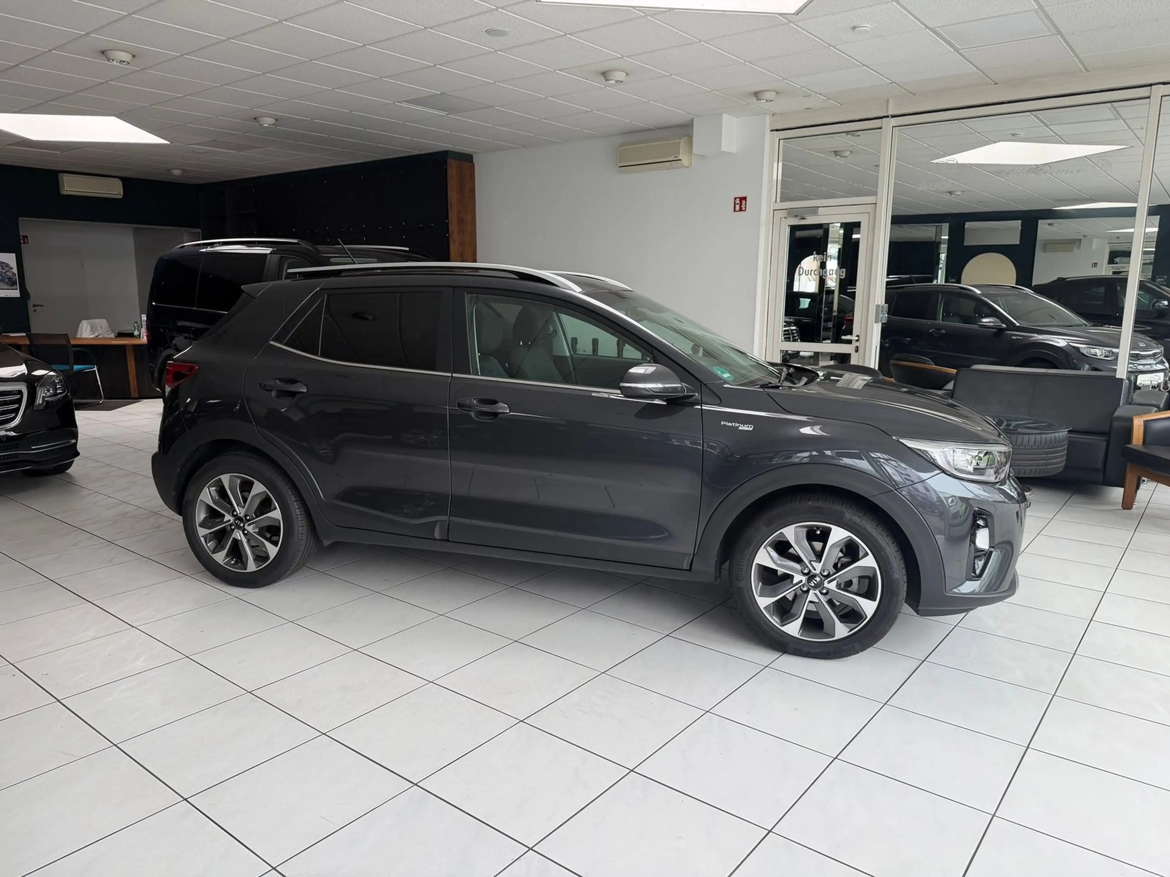Kia Stonic Kia Stonic  Platinum 1.Hand Leder Pano Navi Top — photo 4