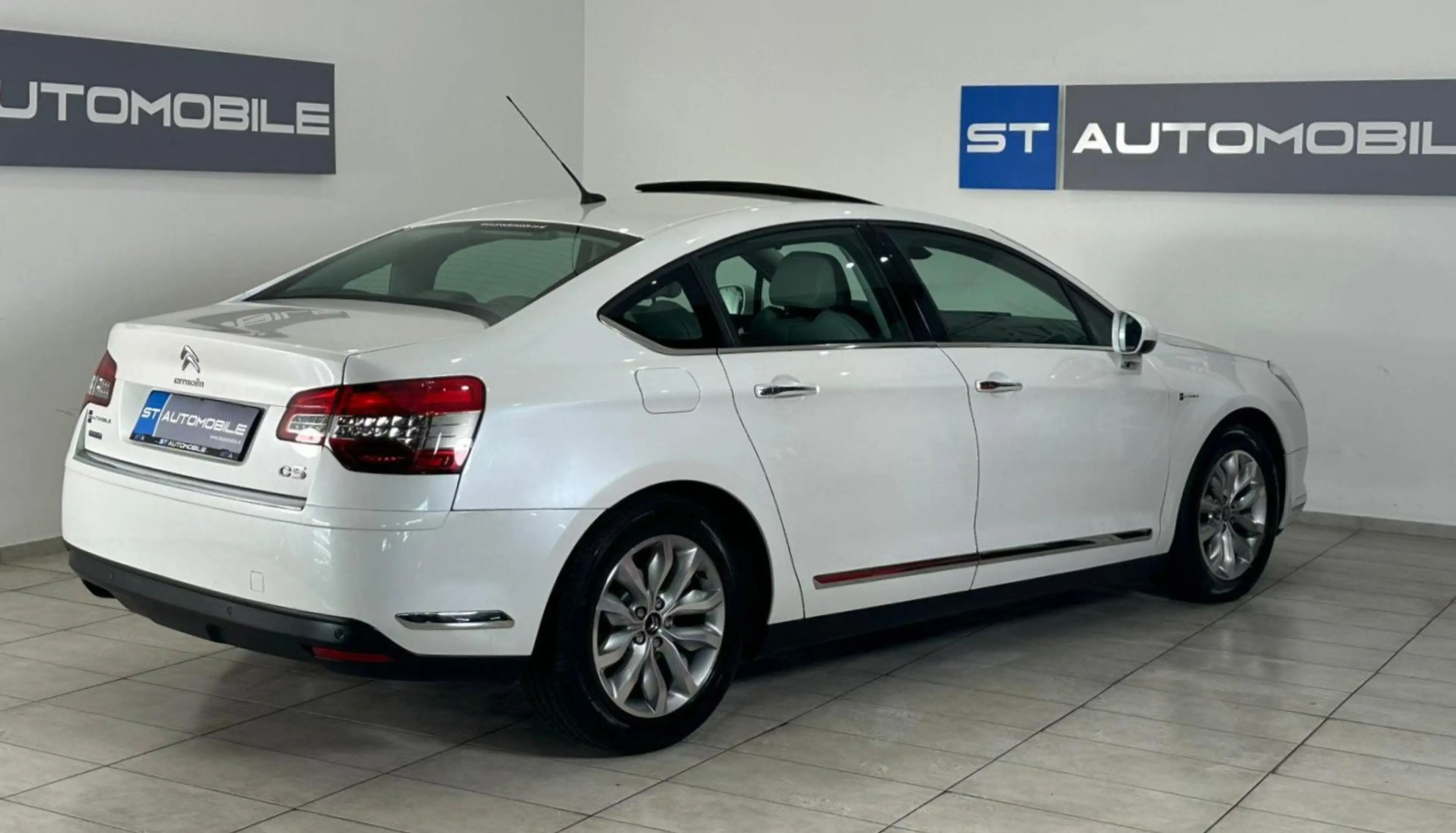 Citroen C5 Exclusive Aut. // NAVI // SITZHEIZUNG // LEDER // — photo 3