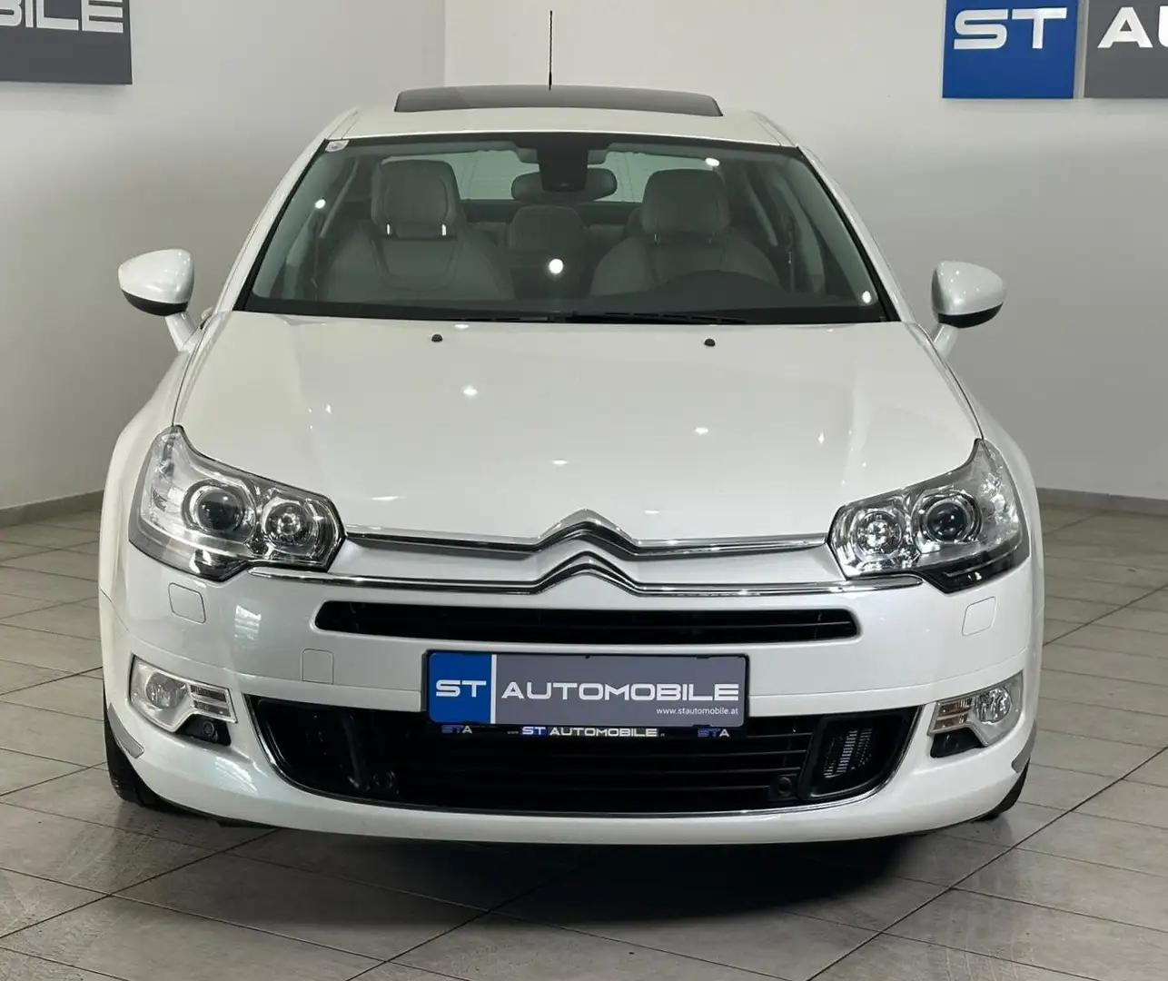 Citroen C5 Exclusive Aut. // NAVI // SITZHEIZUNG // LEDER // Weiß - 2