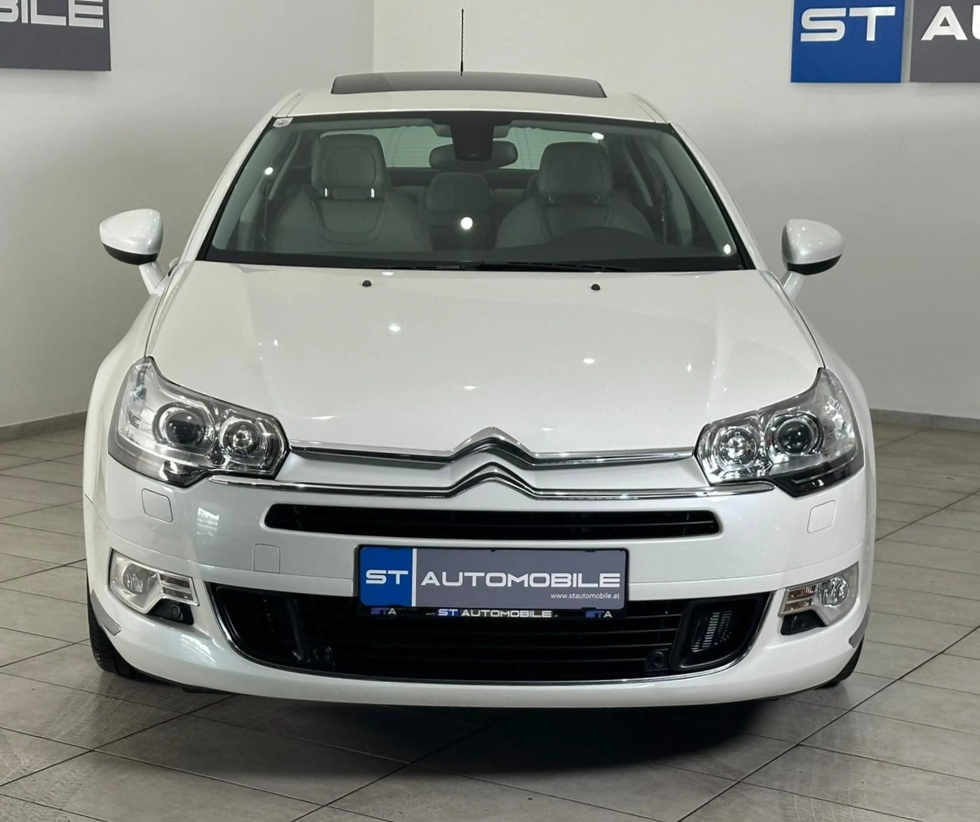 Citroen C5 Exclusive Aut. // NAVI // SITZHEIZUNG // LEDER // — photo 2