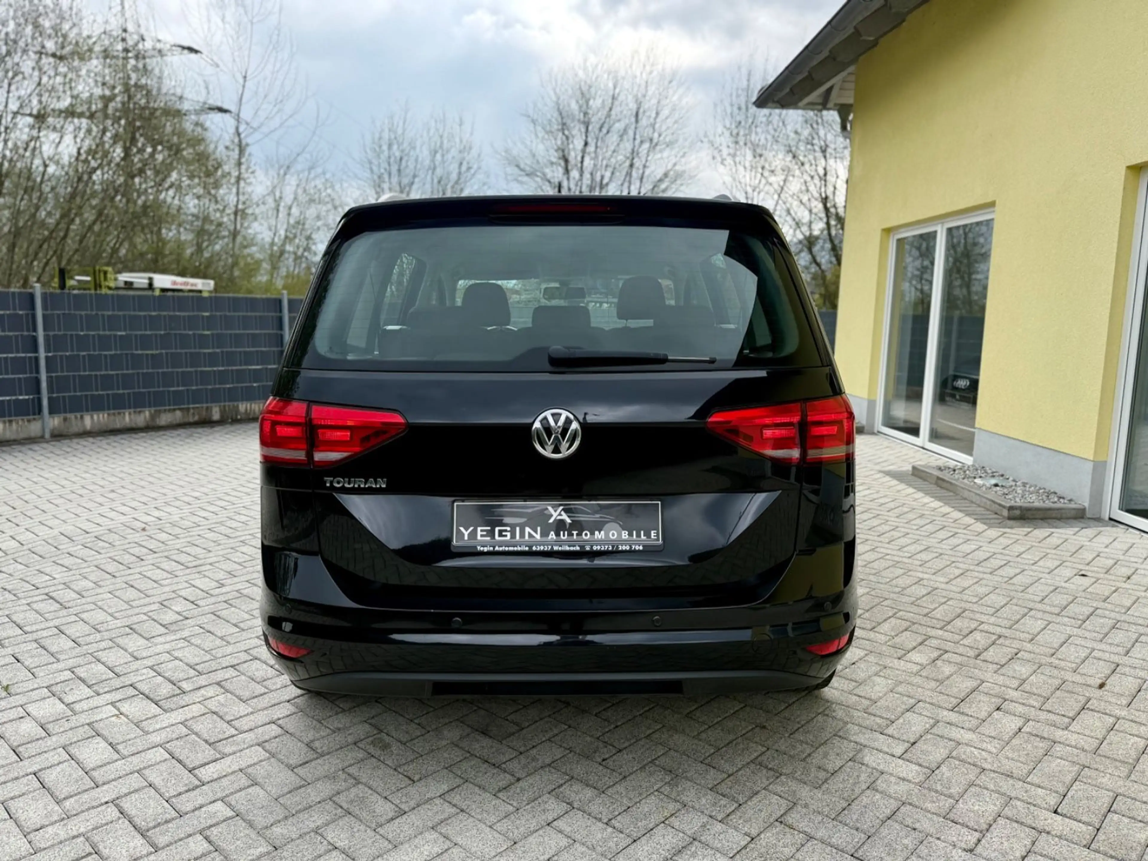 Volkswagen Touran 1.2 TSI Trendline App-Connect-7 Sitzer — photo 6
