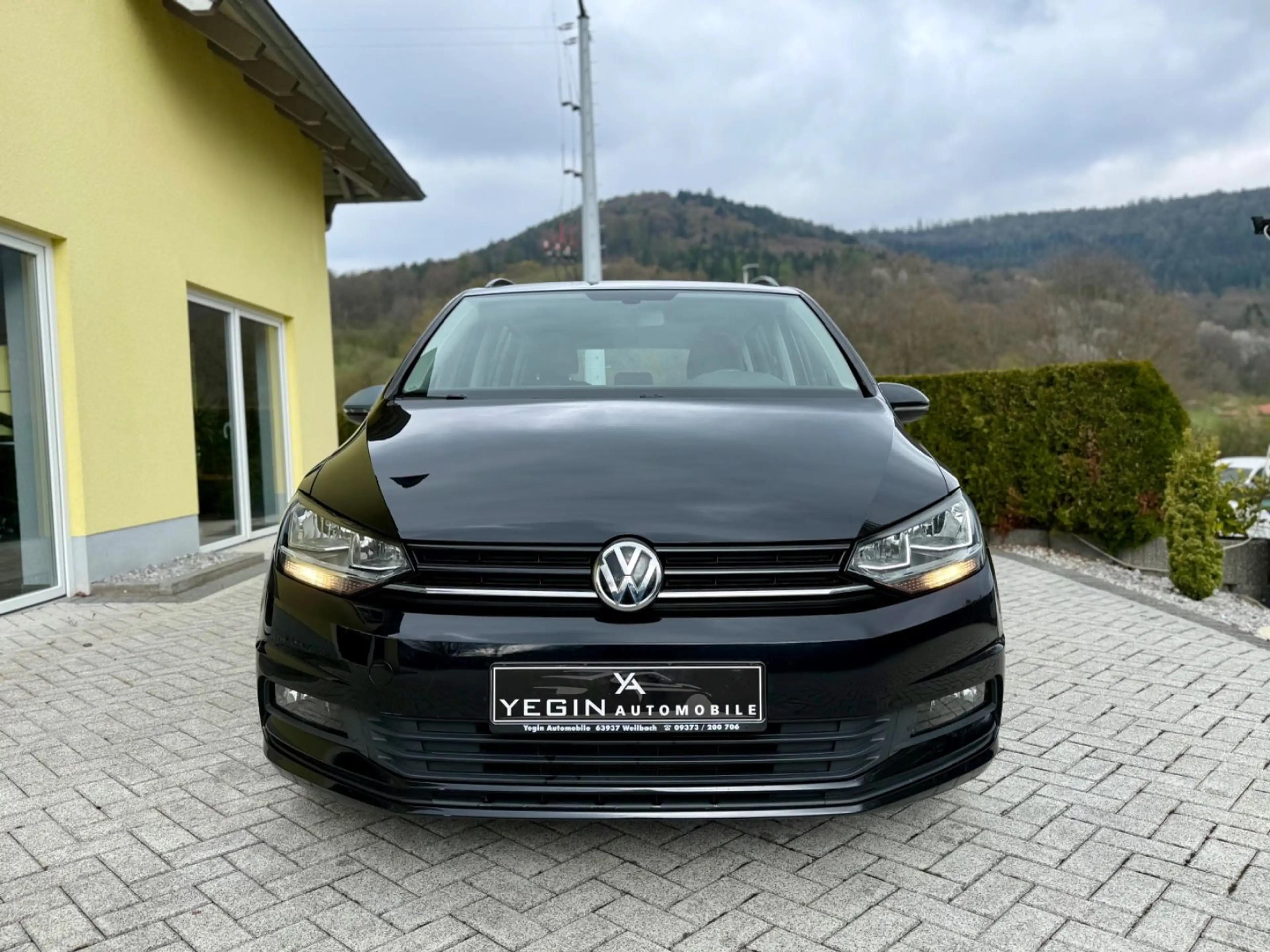 Volkswagen Touran 1.2 TSI Trendline App-Connect-7 Sitzer — photo 3