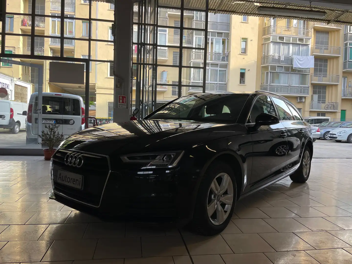 Audi A4 A4 Avant 30 2.0 tdi 122cv s-tronic Černá - 2