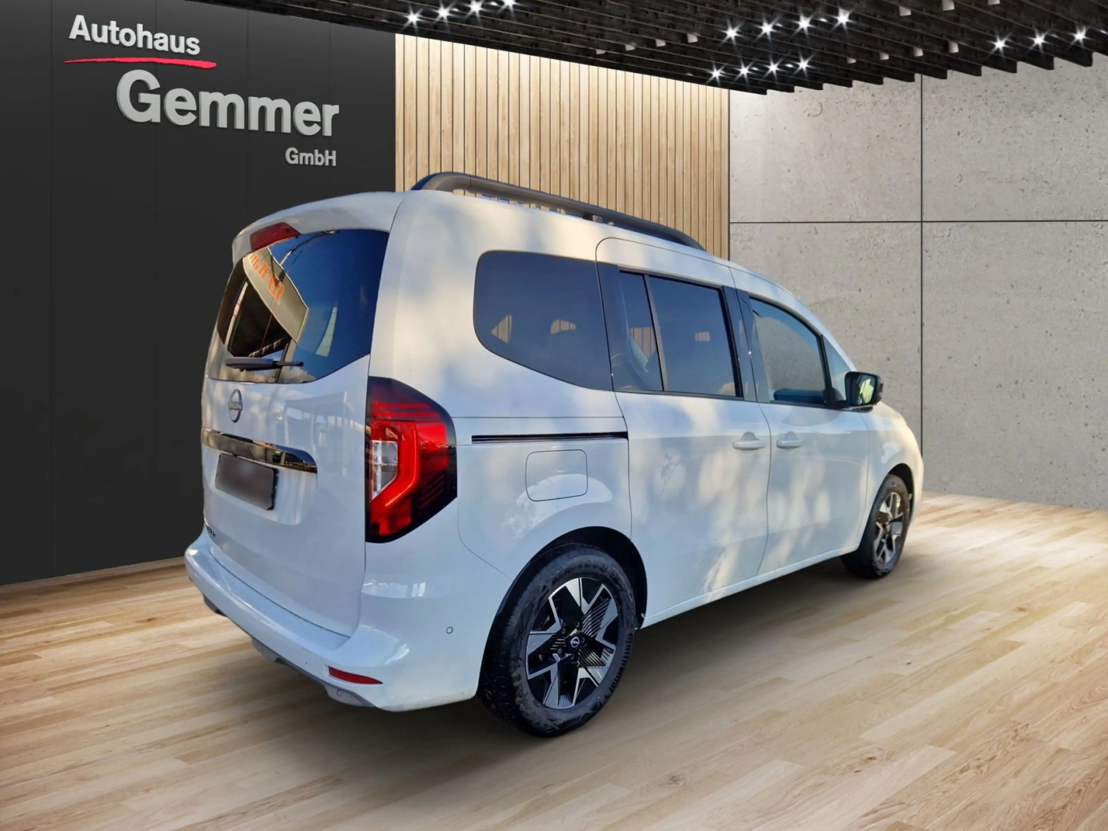 Nissan Townstar TEKNA MwSt. ausweisbar Leasing möglich — photo 4