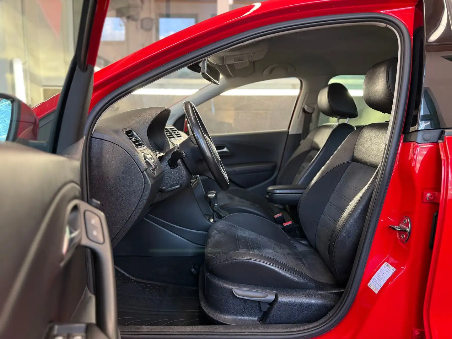 Volkswagen Polo Highline Automatik Leder Navi SHZ PDC Tempo Rot - 2