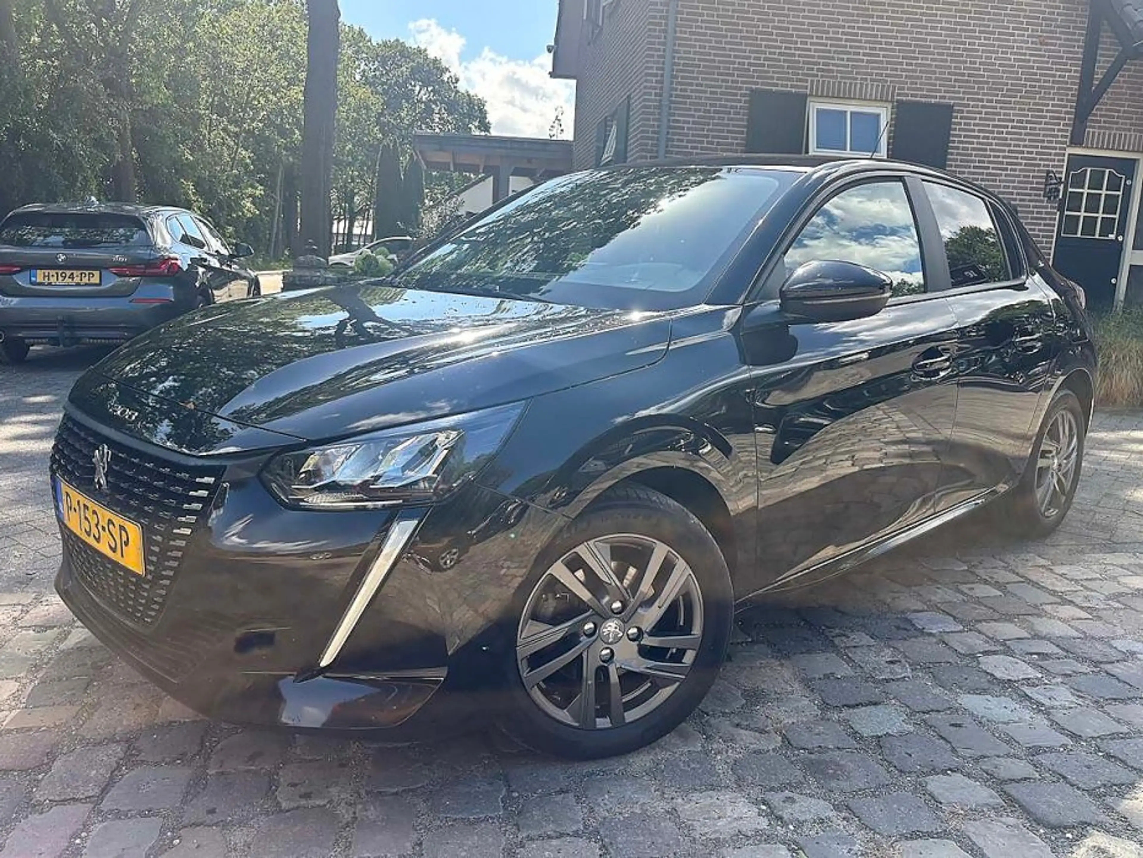 Peugeot 208 1.2 PureTech Active Pack,Ac,Cc,Lmv,Aut,Stoelverw,E