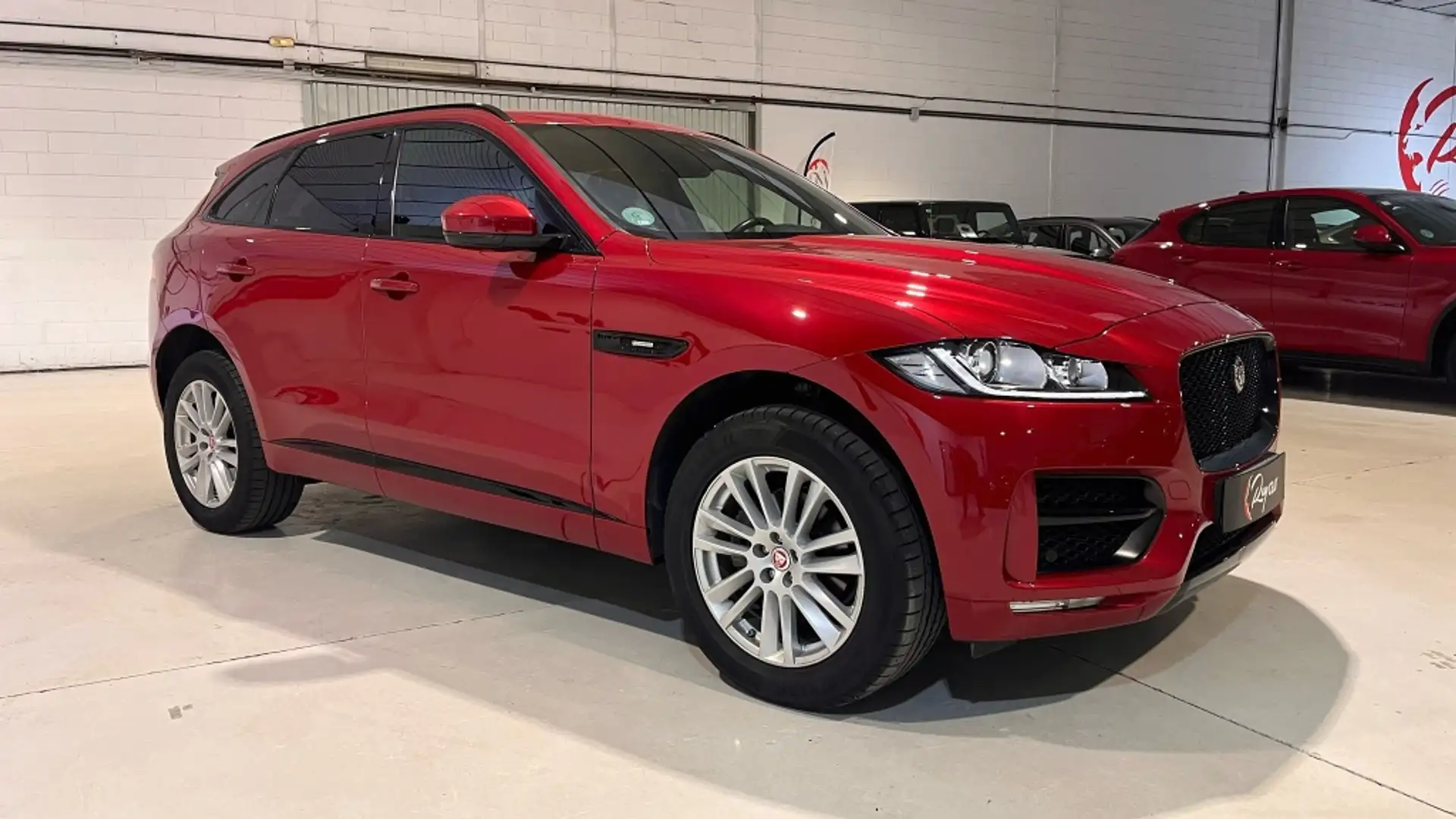Jaguar F-Pace 2.0i4D R-Sport Aut. RWD 180 Фиолетовый - 1