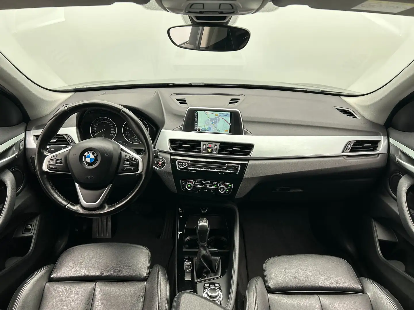 BMW X1 SDrive18i Centennial High Executive | Trekhaak | L Schwarz - 2