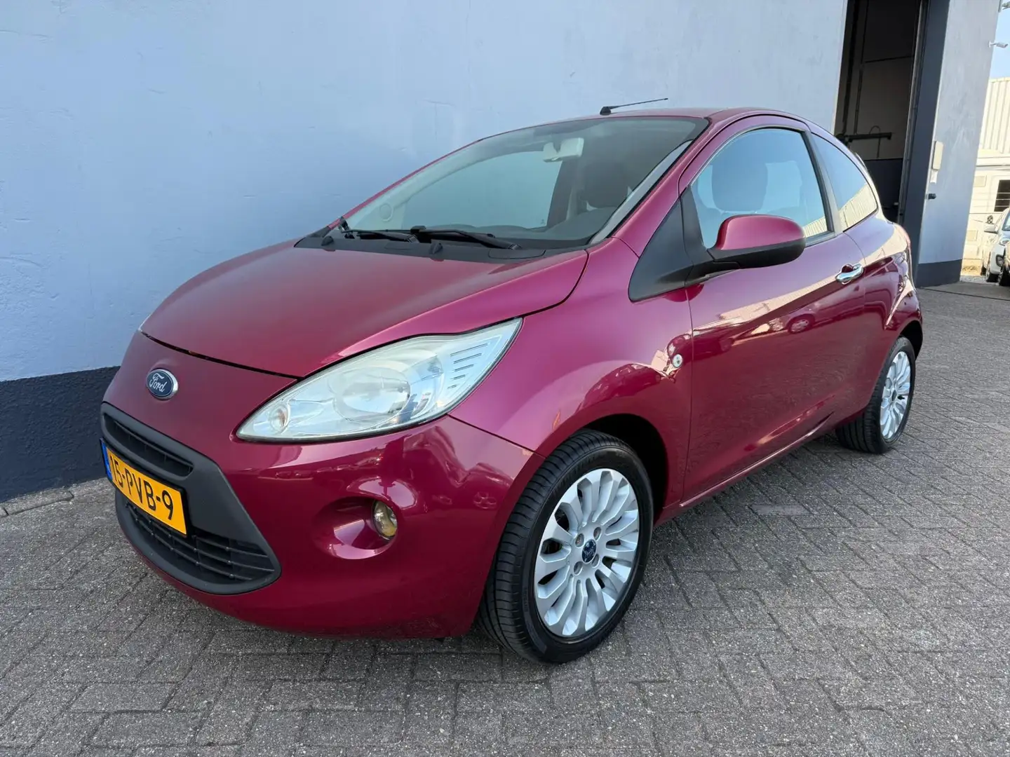 Ford Ka/Ka+ 1.2 Titanium X start/stop - Airco Rood - 1