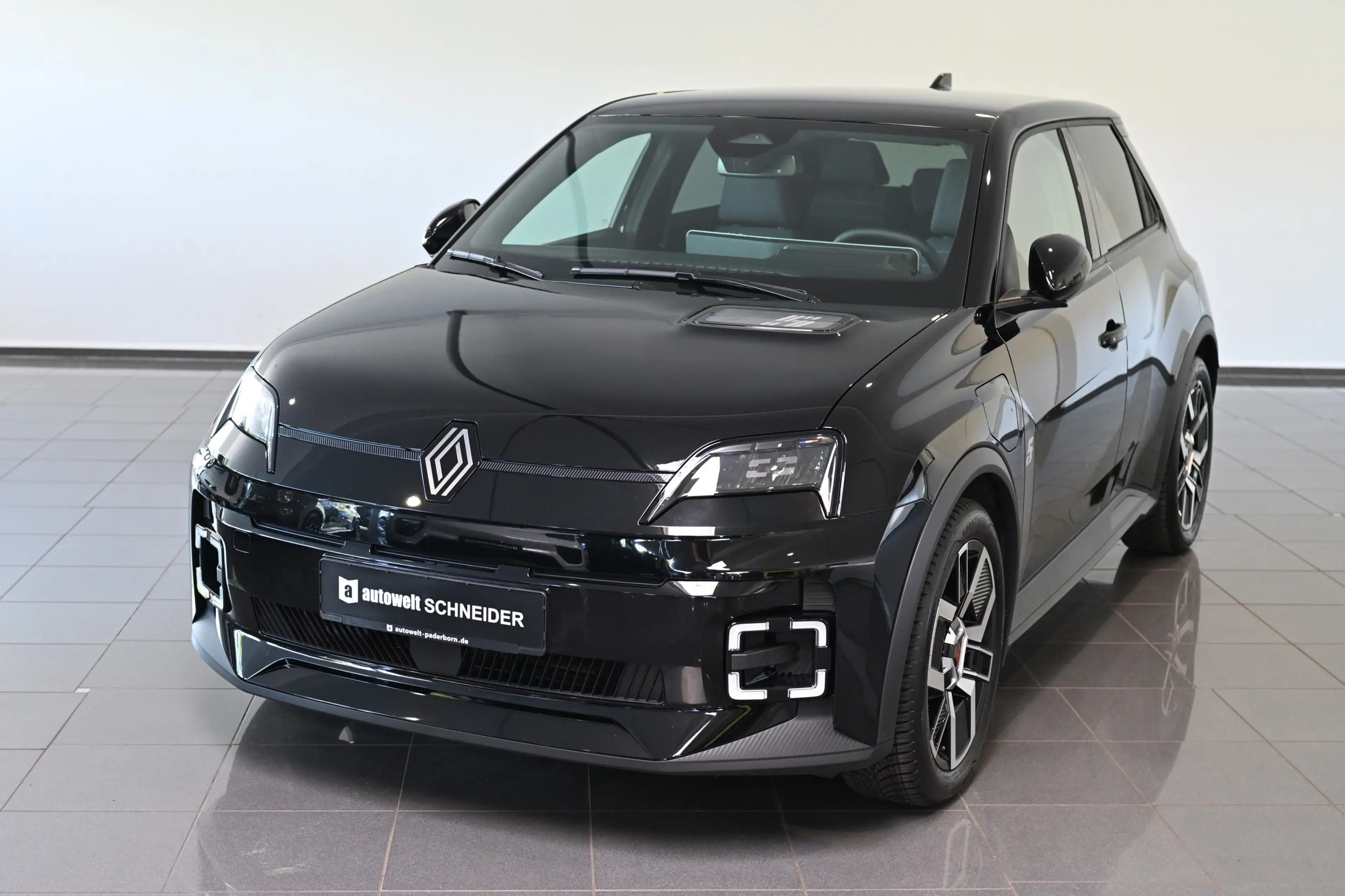 Renault R 5 E-TECH 150 Comfort Range Techno 52 kWh ACC — photo 2
