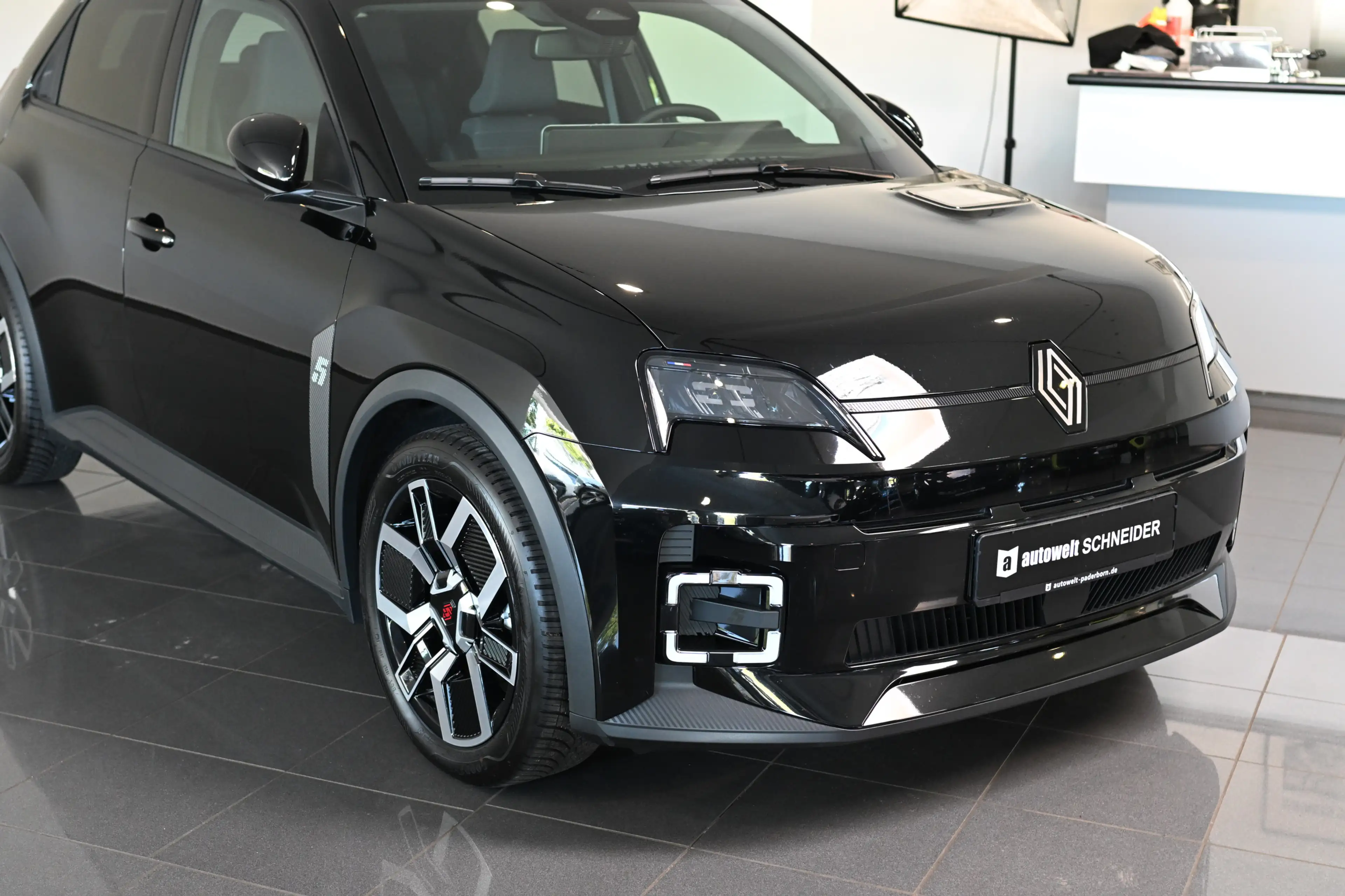 Renault R 5 E-TECH 150 Comfort Range Techno 52 kWh ACC — photo 7