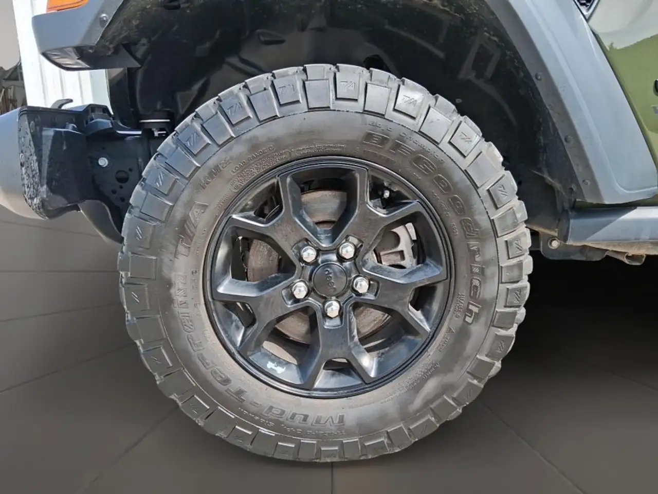 Jeep Wrangler снимка Jeep Wrangler