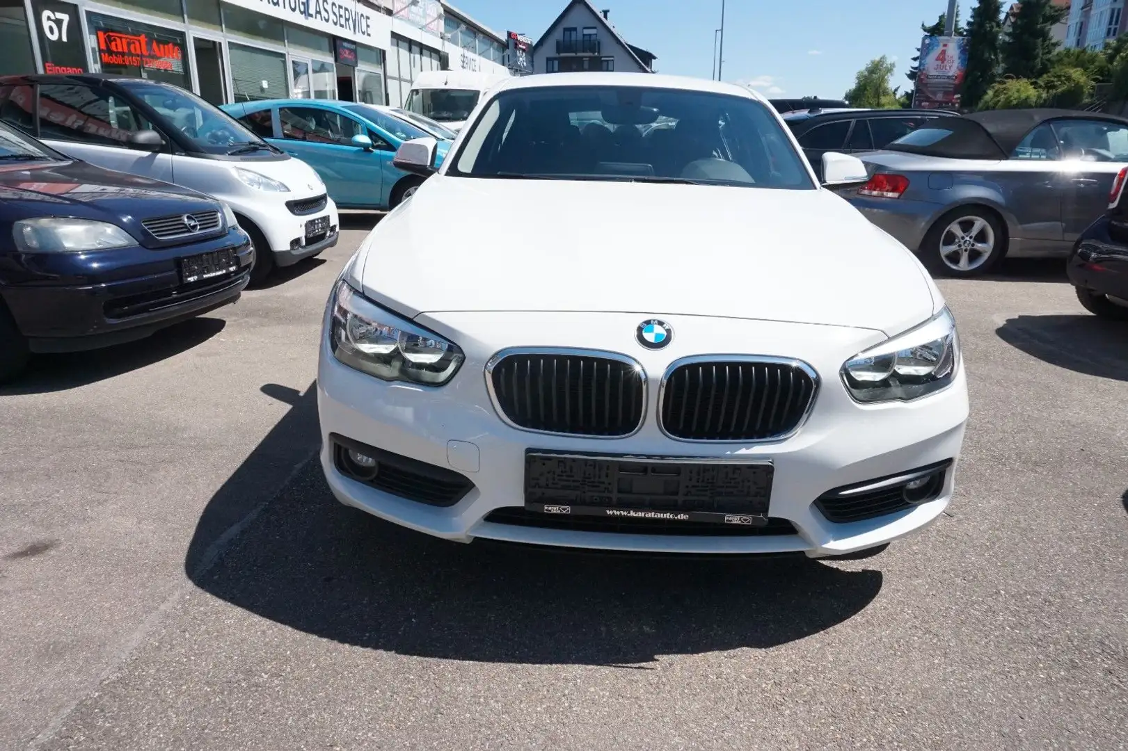 BMW 116 Baureihe 1 Lim. 5-trg. 116 i Advantage Weiß - 2