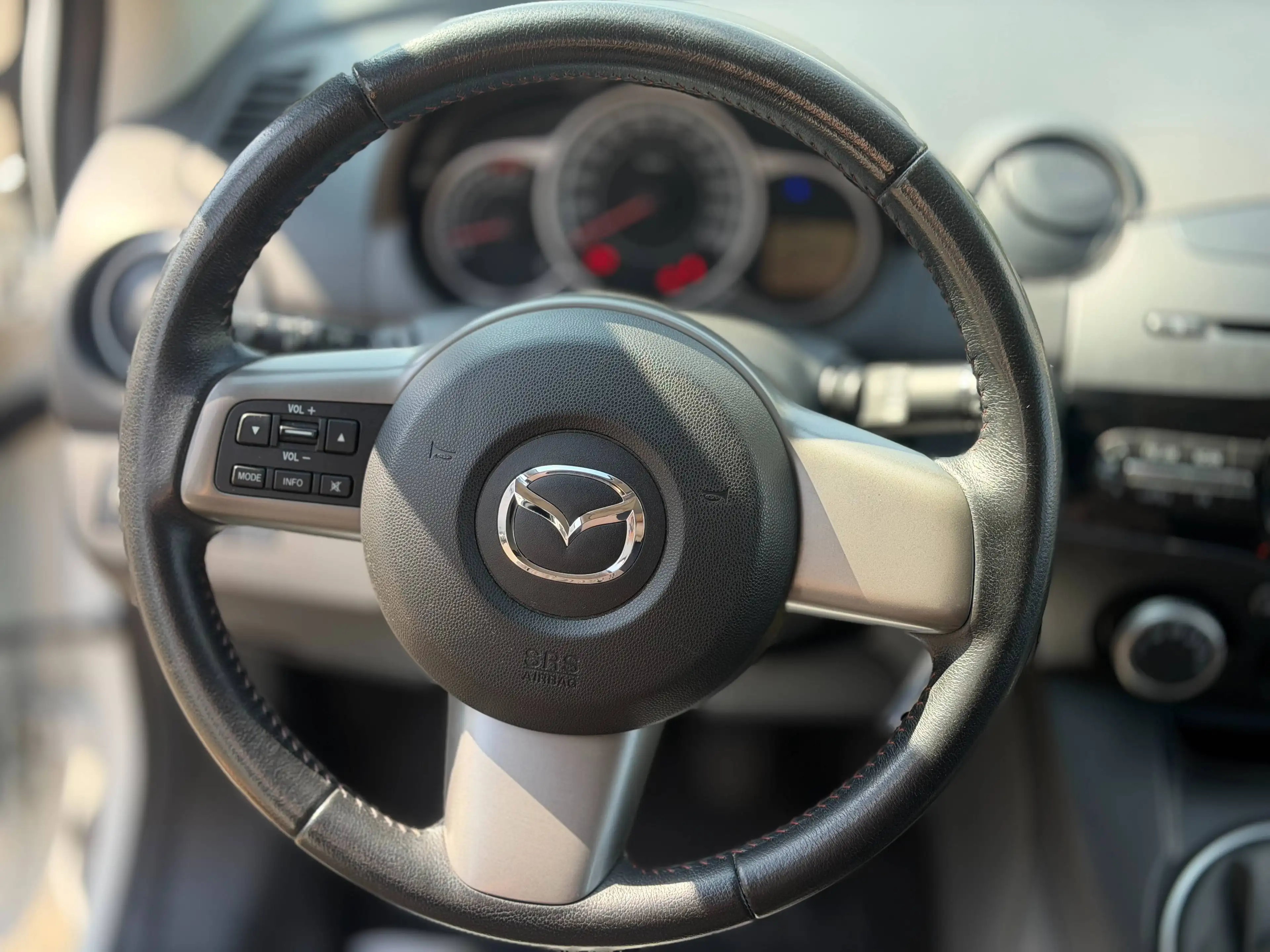 Mazda 2 1.3 Edition (5-trg.) (55kW) — photo 11