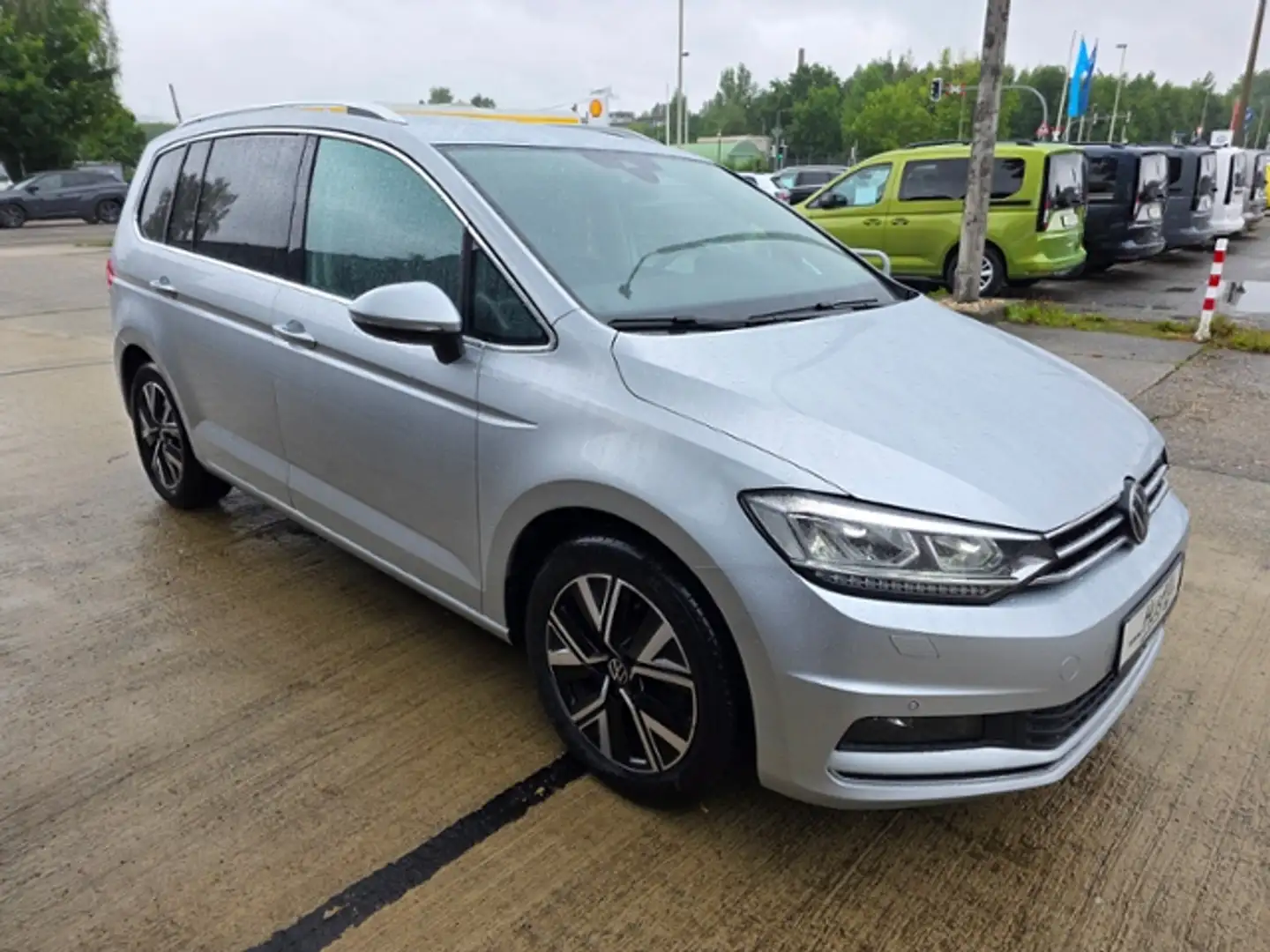 Volkswagen Touran Highline 2.0 TDI DSG*AZV,NAVI,LED* Silber - 2