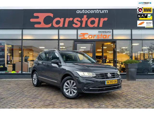 Volkswagen Tiguan 1.5 TSI Life Business|Navi|Pdc|Trekhaak