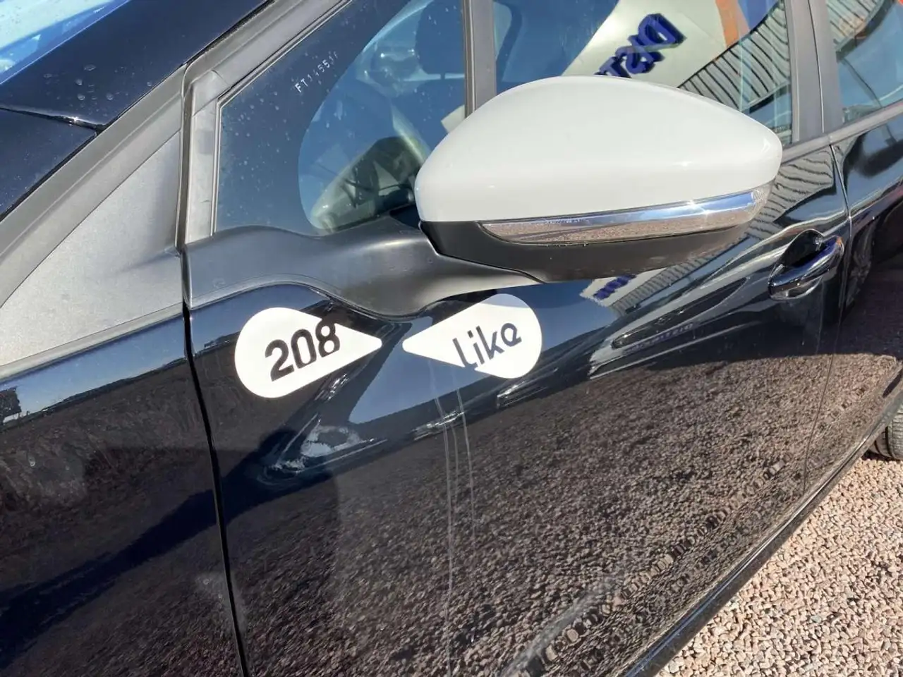 Peugeot 208 208 — photo 16