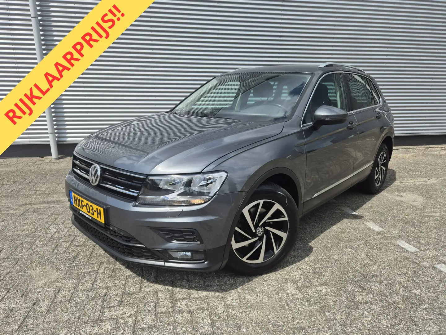 Volkswagen Tiguan 1.5 TSI Life Automaat,applecarplay/android/navigat Šedá - 1
