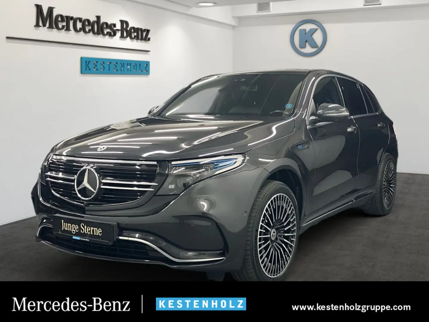 Mercedes-Benz EQC 400 4Matic AMG Line Multibeam AHK Kamera PTS Grijs - 1