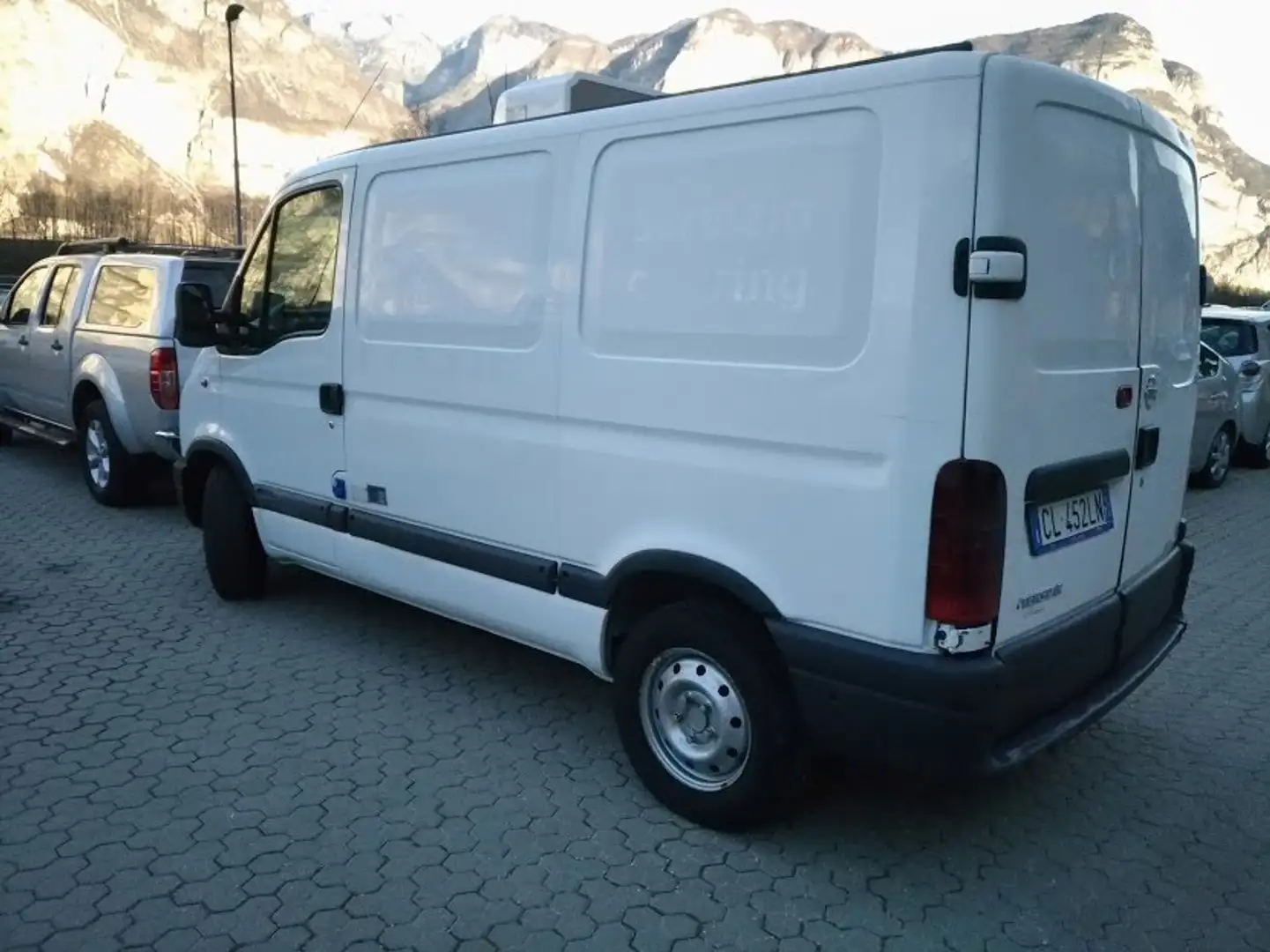 Nissan Interstar V33 2.2 dci 90 L2H2 SE Blanc - 2