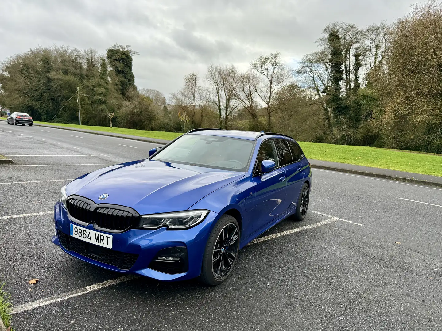 BMW 330 330e xDrive Touring - 2