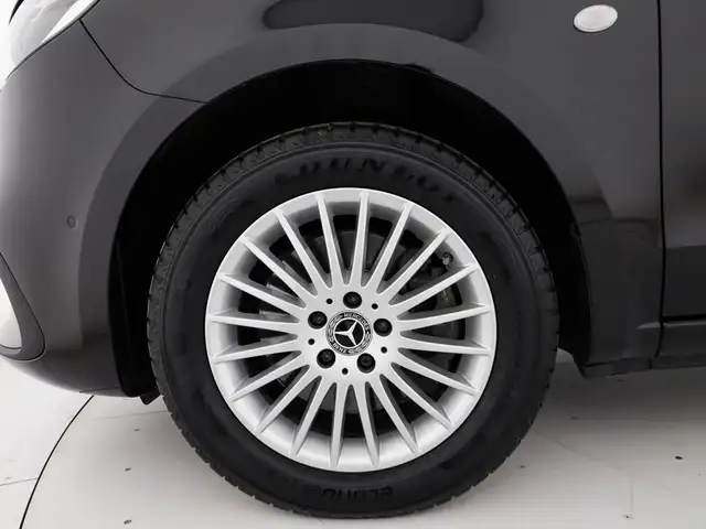 Mercedes-Benz Vito view 7