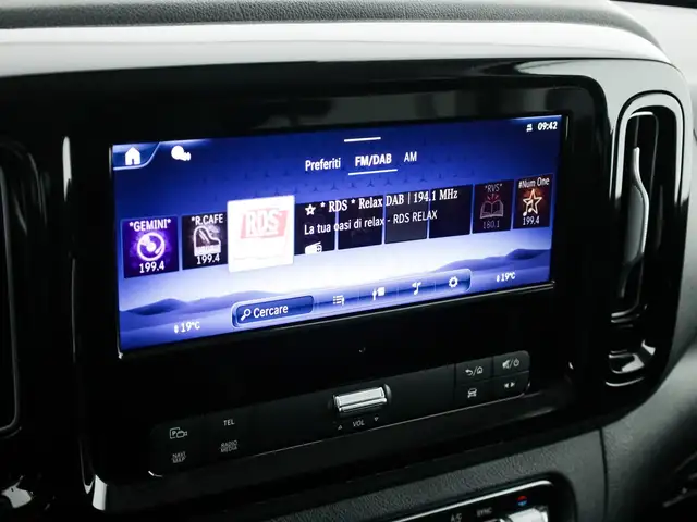 Mercedes-Benz Vito view 16
