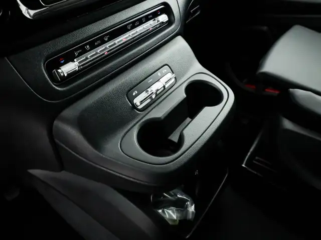 Mercedes-Benz Vito view 19