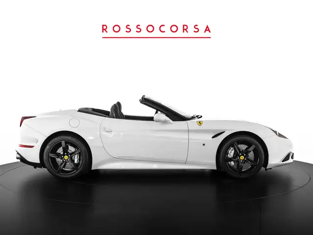 Ferrari California view 4
