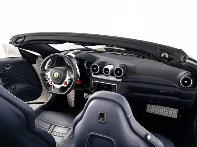 Ferrari California view 9