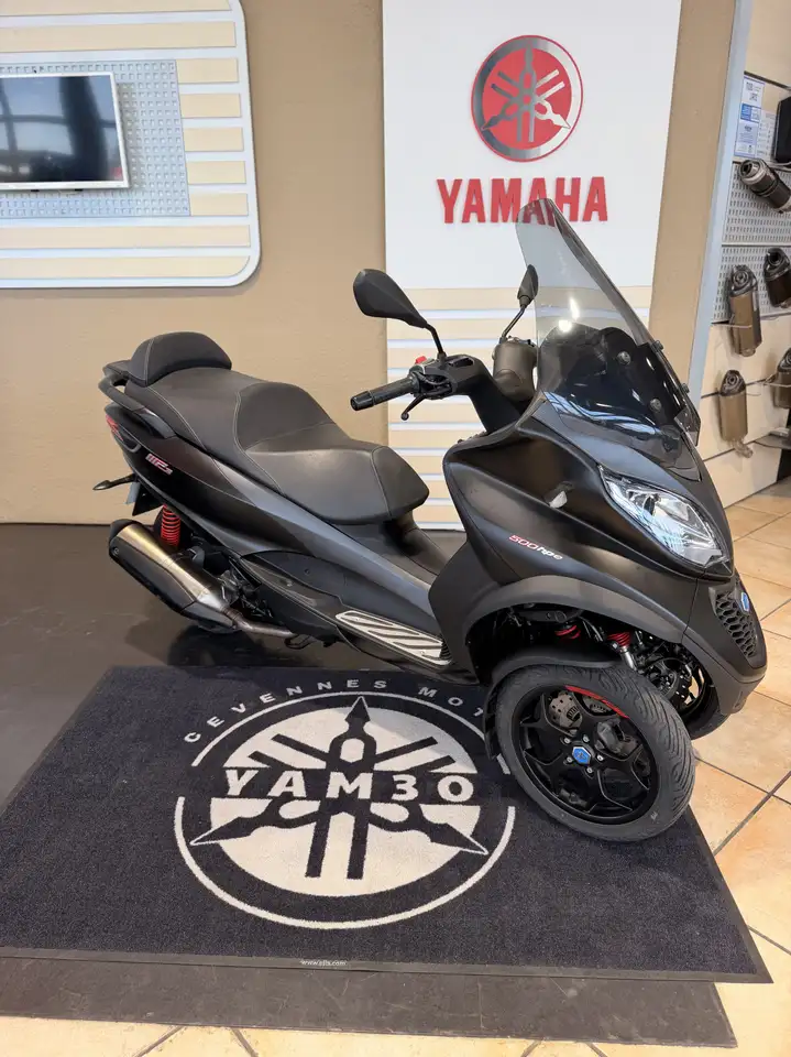 Piaggio MP3 500